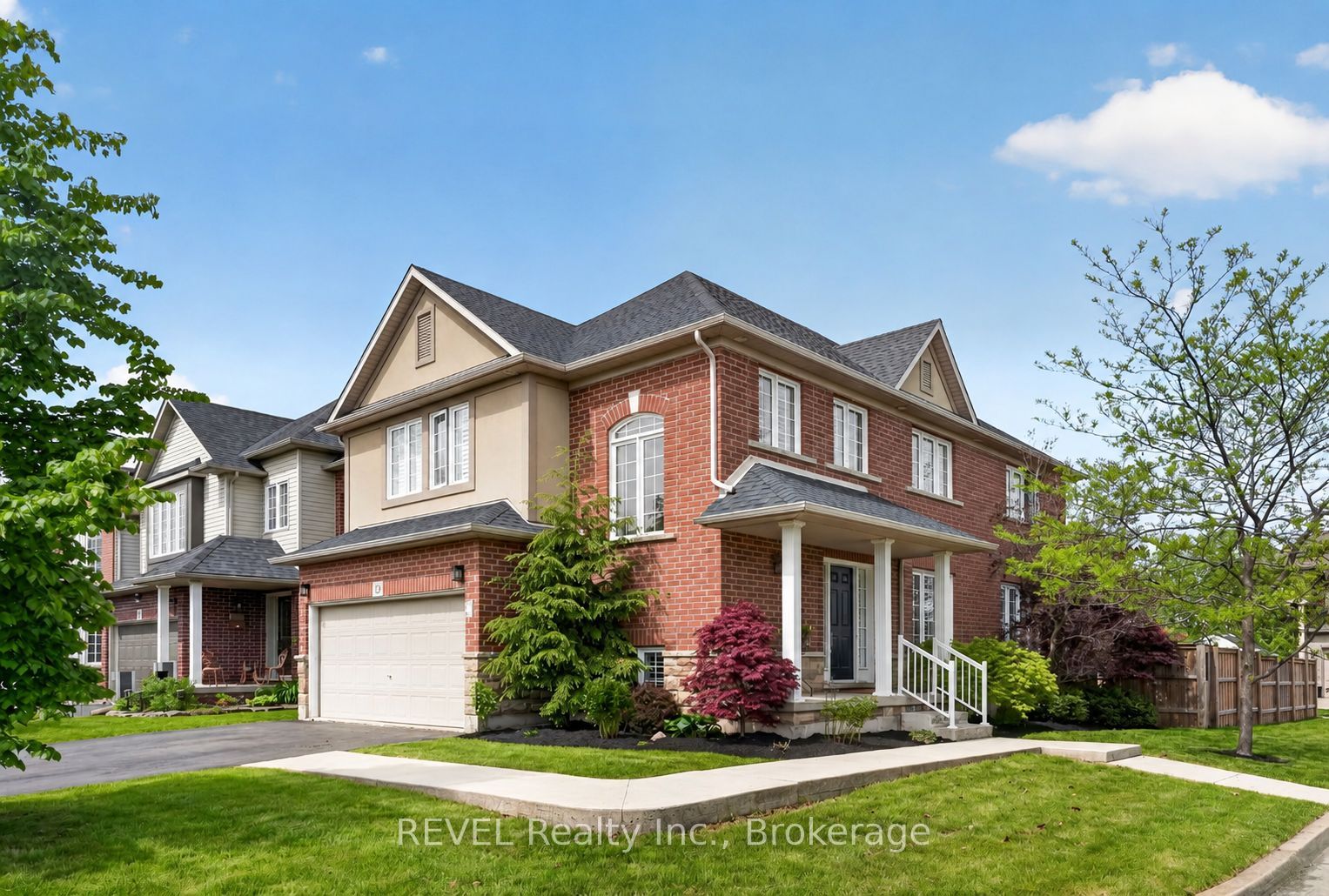 29 Springbreeze Heights, Hamilton, ON L8E 0A4