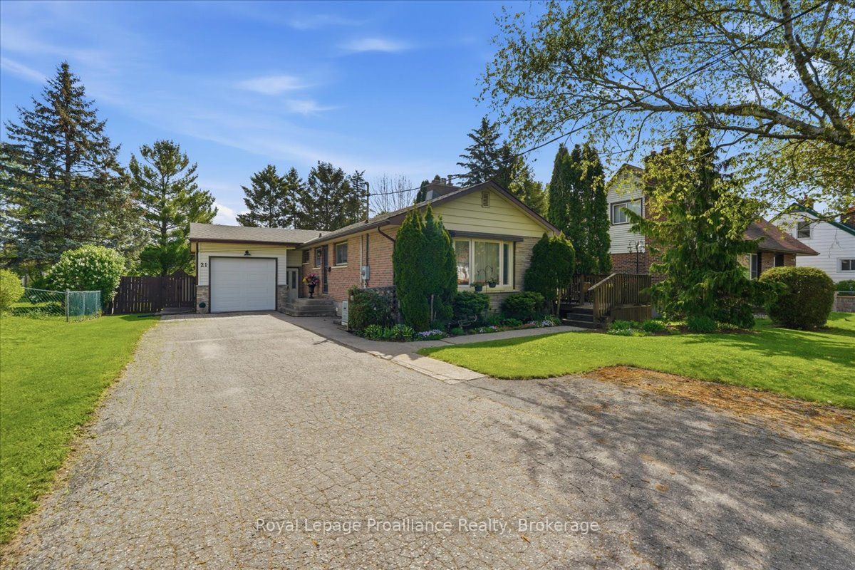 21 Glendale Road, Belleville, ON K8P 4H4