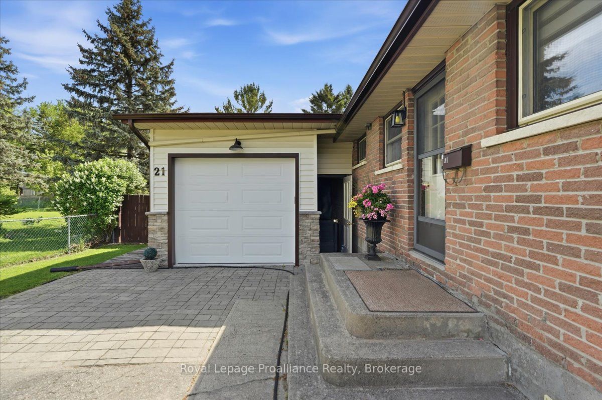21 Glendale Road, Belleville, ON K8P 4H4 photo 5