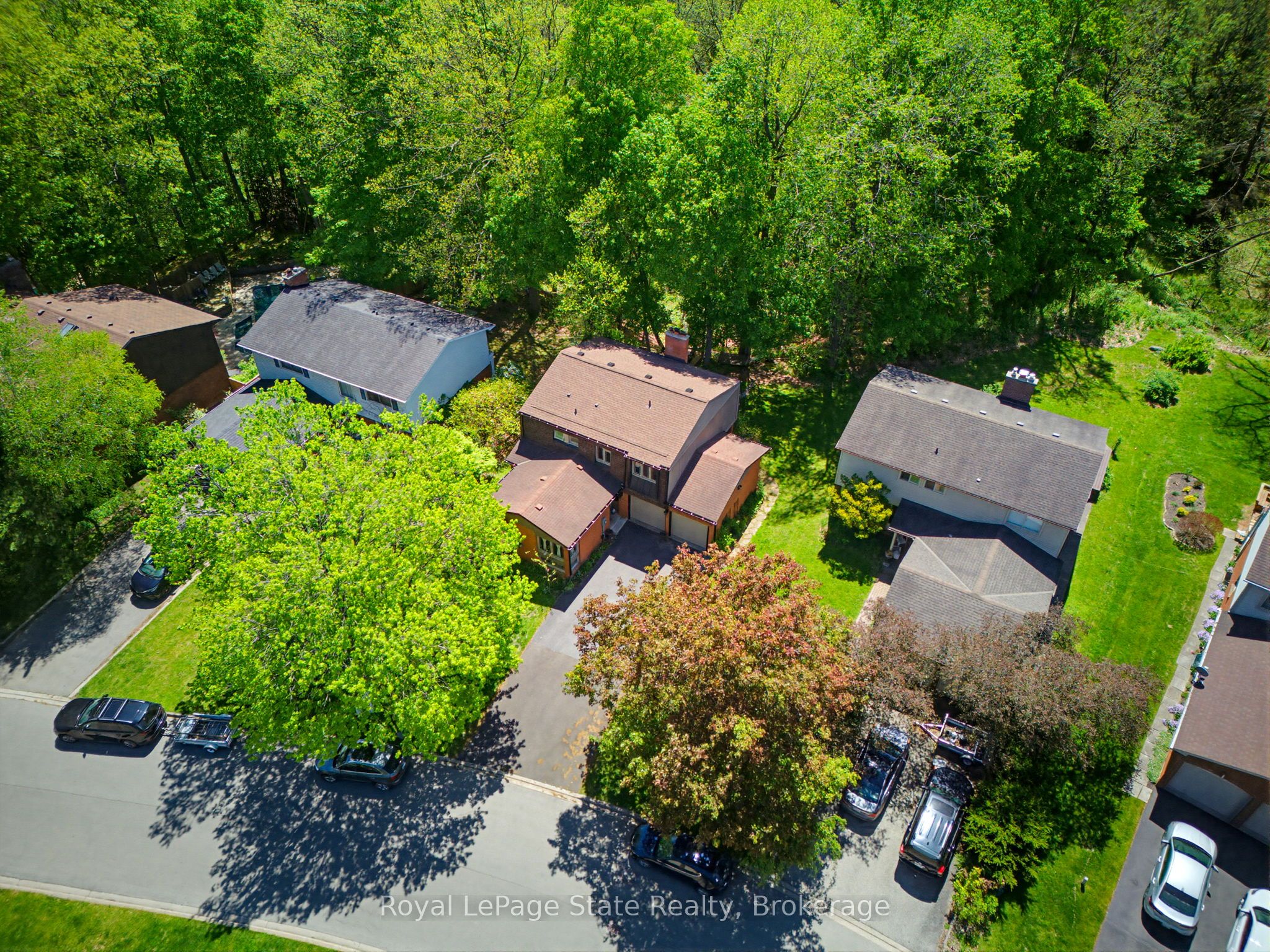 30 Jerome Park Drive, Hamilton, ON L9H 6H2 photo 2
