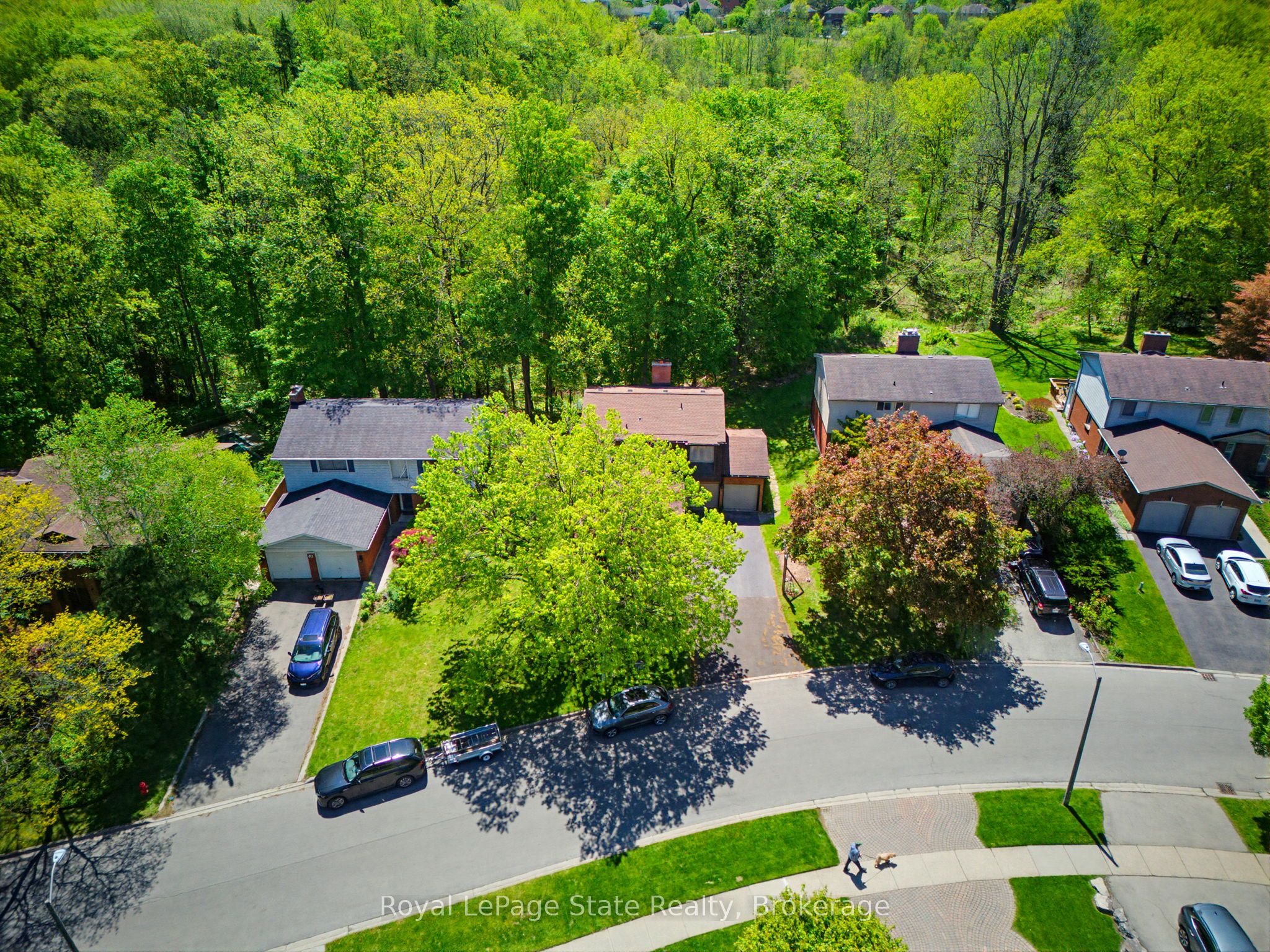 30 Jerome Park Drive, Hamilton, ON L9H 6H2 photo 4