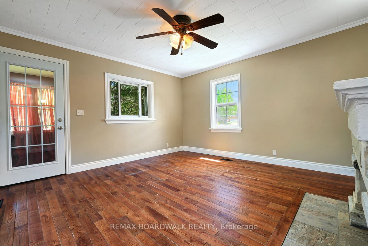 96 York Street, Lanark Highlands, ON K0G 1K0 photo 3