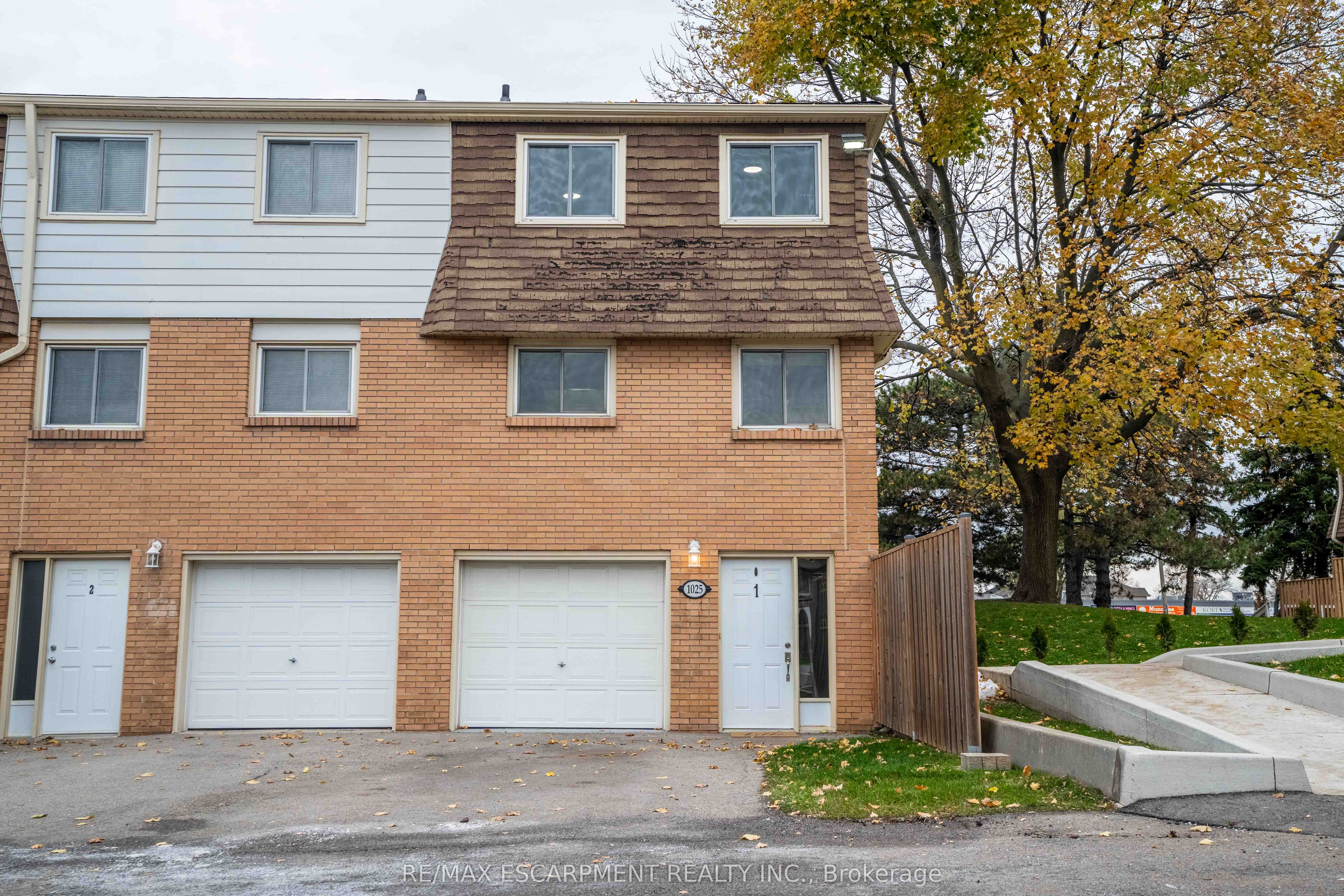 1025 Upper Gage Avenue 1, Hamilton, ON L8V 4L2