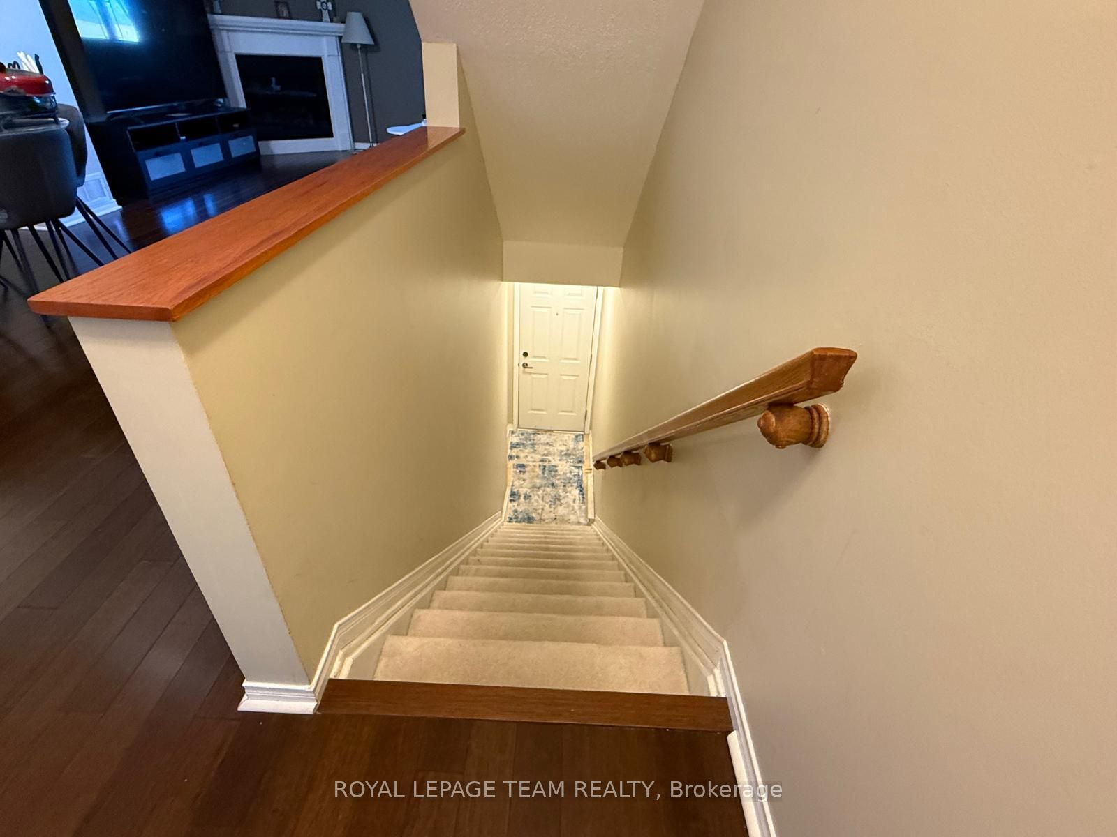 390 CROWNRIDGE Drive N, Kanata, ON K2M 3A4 photo 2