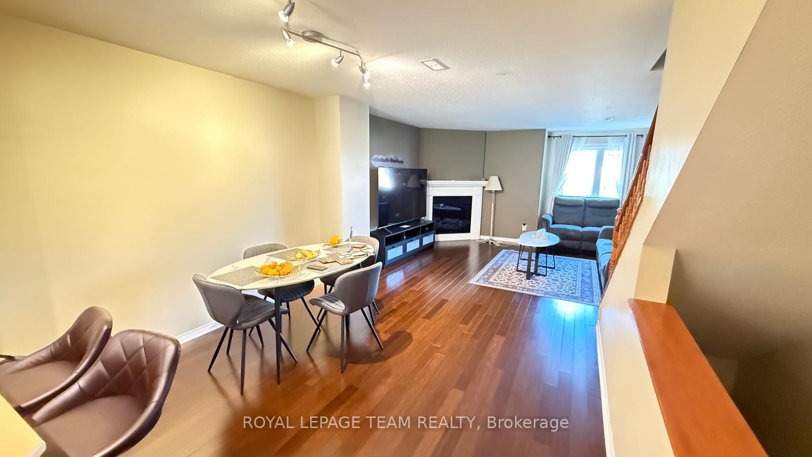390 CROWNRIDGE Drive N, Kanata, ON K2M 3A4 photo 3