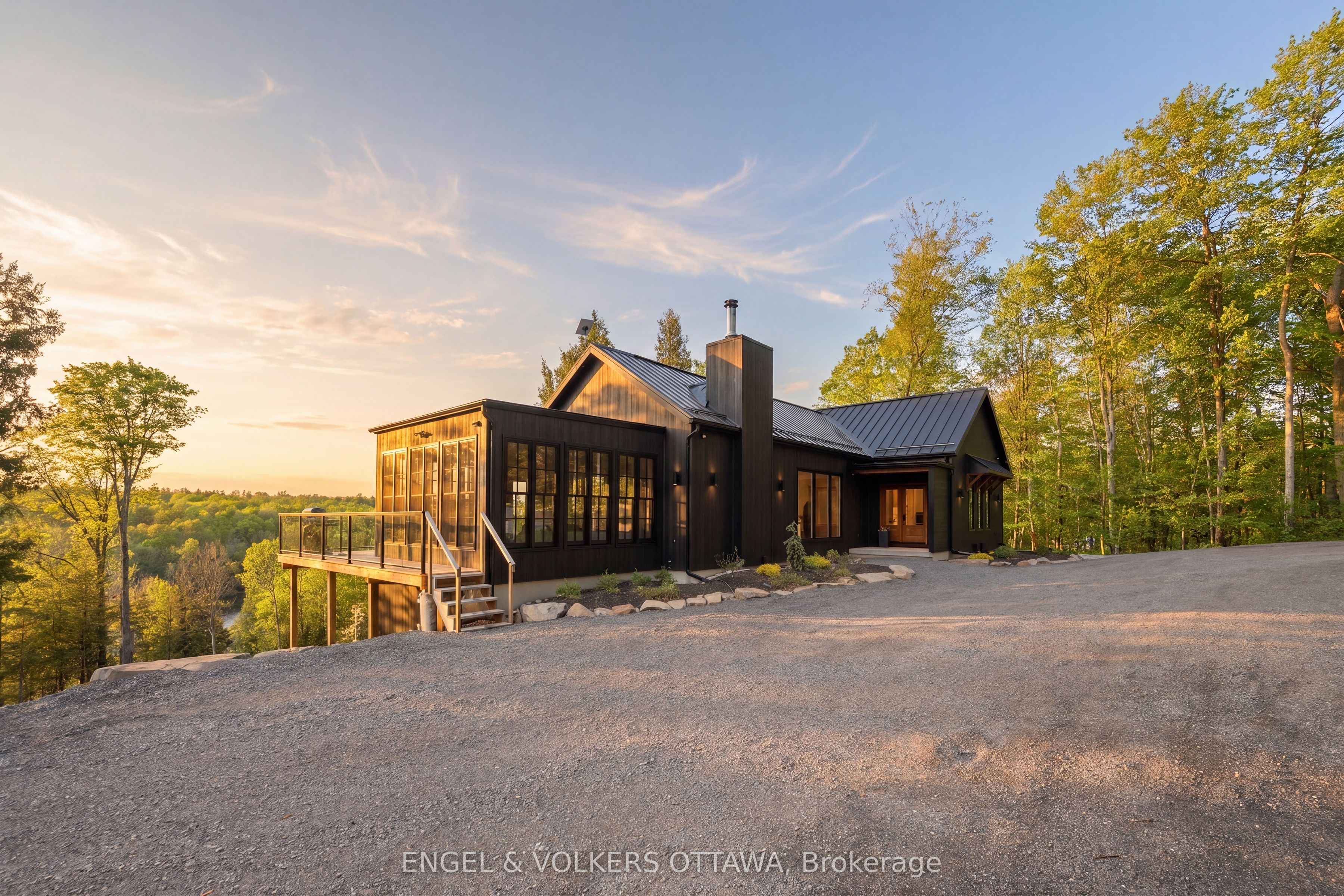 189 Shady Maple Road, McNab/Braeside, ON K0J 1G0 photo 2