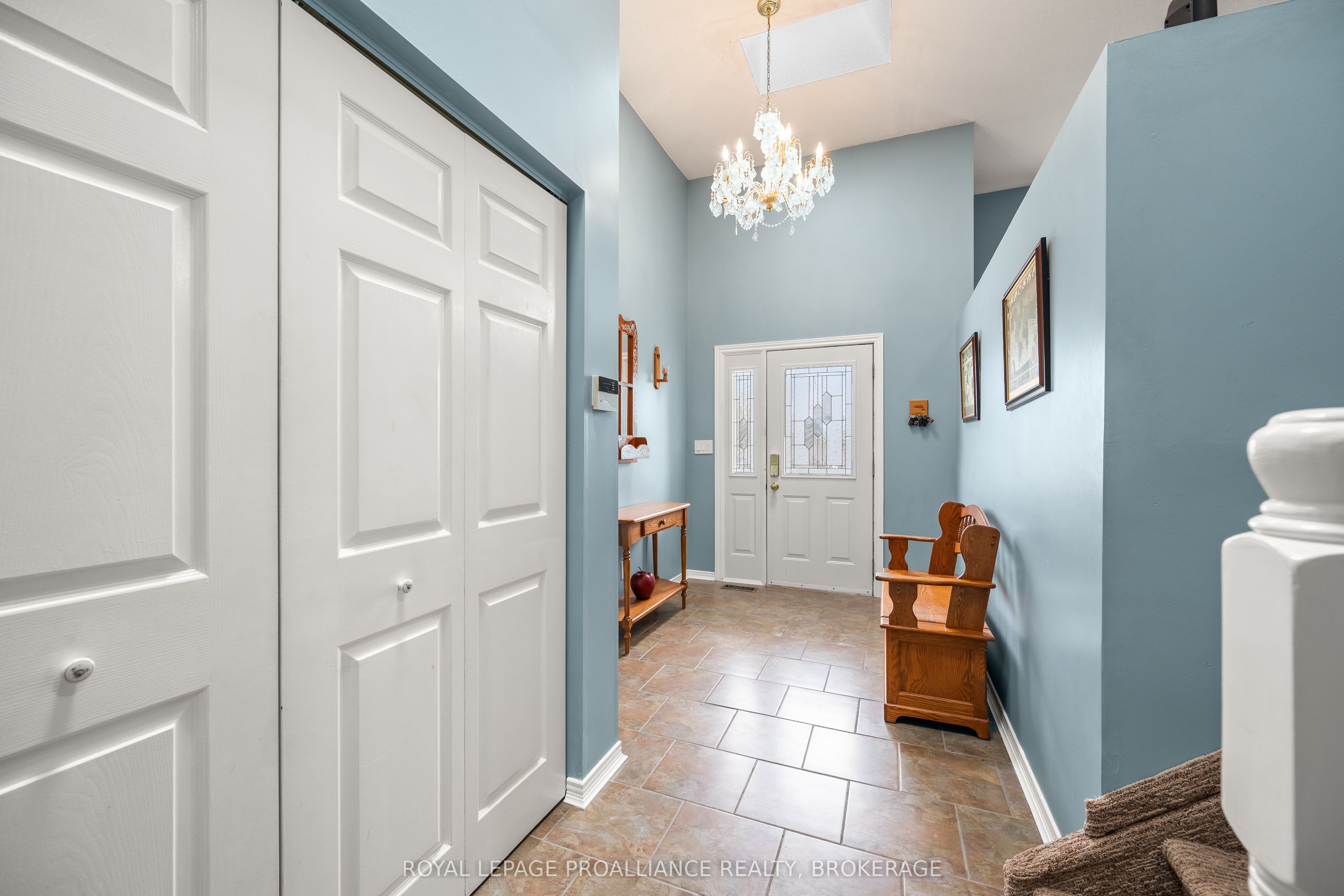 307 Amherst Drive, Loyalist, ON K7N 1V3 photo 5