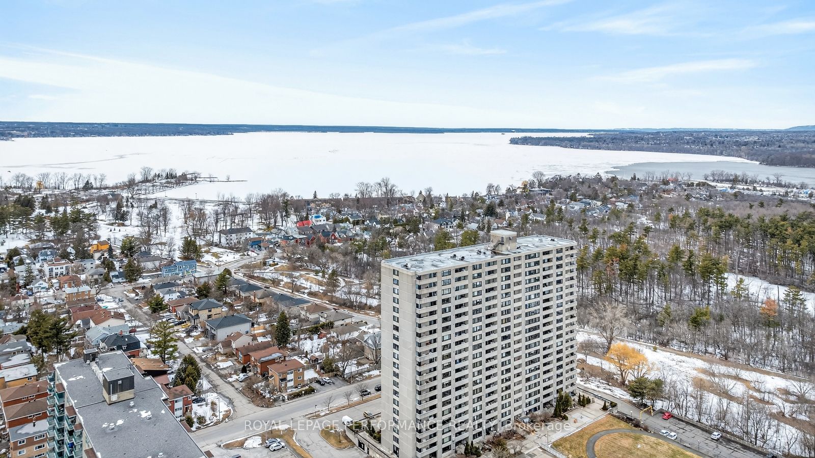 265 Poulin Avenue 207, Britannia - Lincoln Heights and Area, ON K2B 7Y8 photo 2
