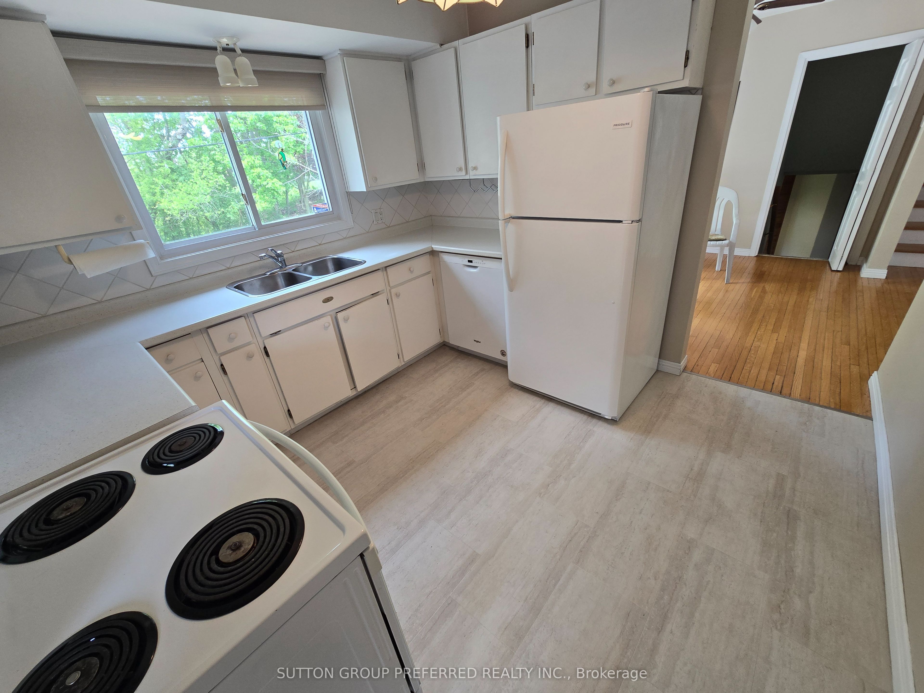 17 Agincourt Place, London South, ON N5Z 4E8 photo 3