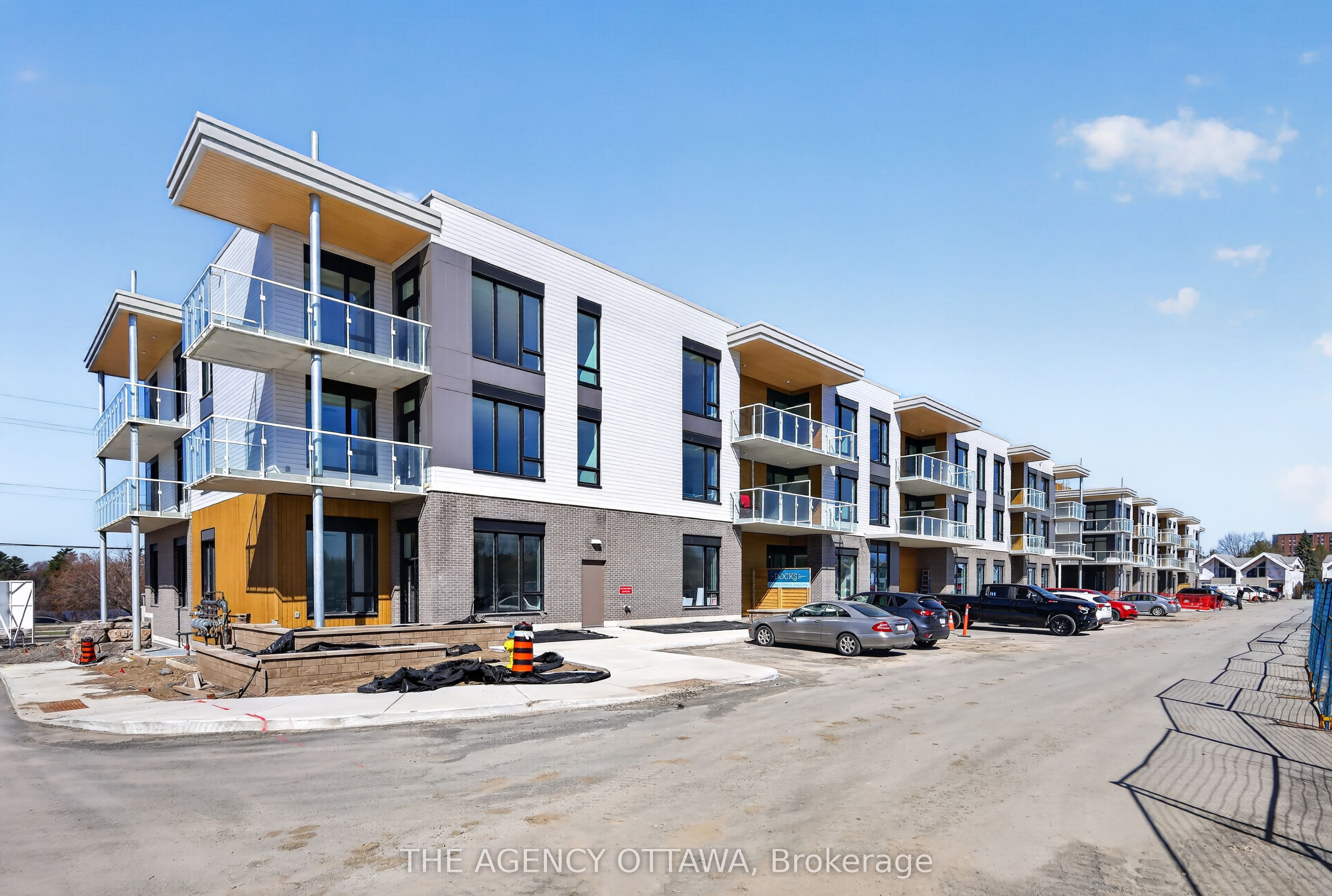 3085 Riverside Drive 301, Billings Bridge - Riverside Park and Area, ON K1V 9R2 photo 2
