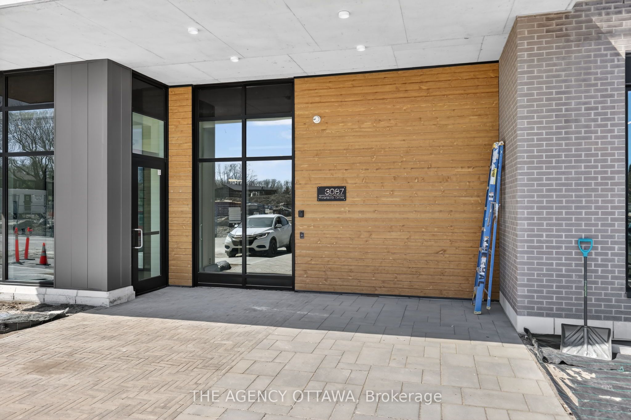 3085 Riverside Drive 301, Billings Bridge - Riverside Park and Area, ON K1V 9R2 photo 4