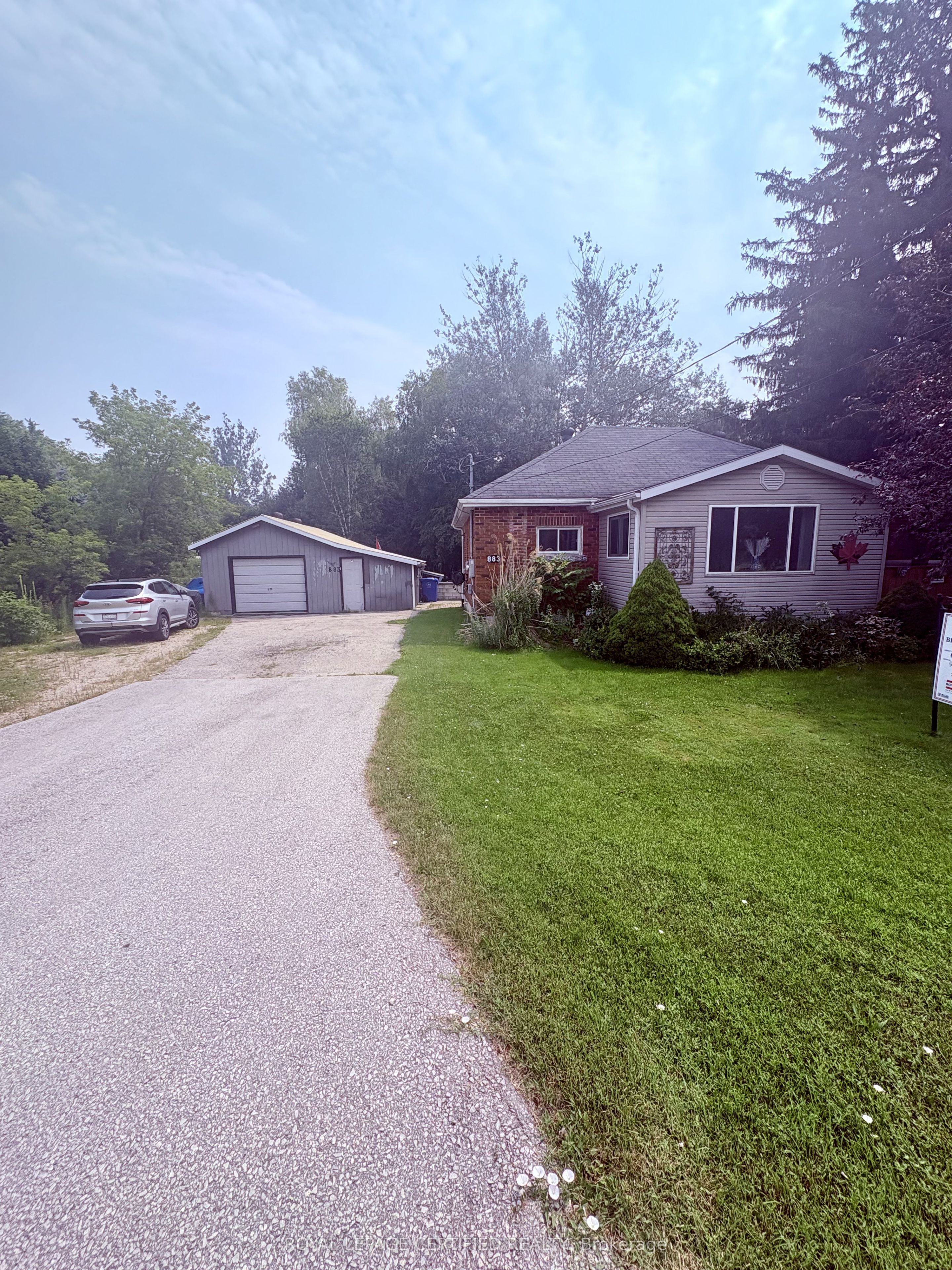883 7th Avenue, Hanover, ON N4N 2K3 photo 3
