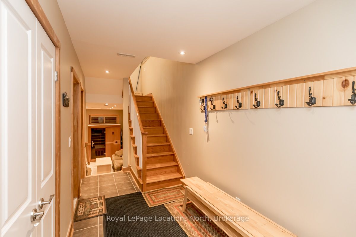 104 Farm Gate Road 6, Blue Mountains, ON L9Y 3Z2 photo 2