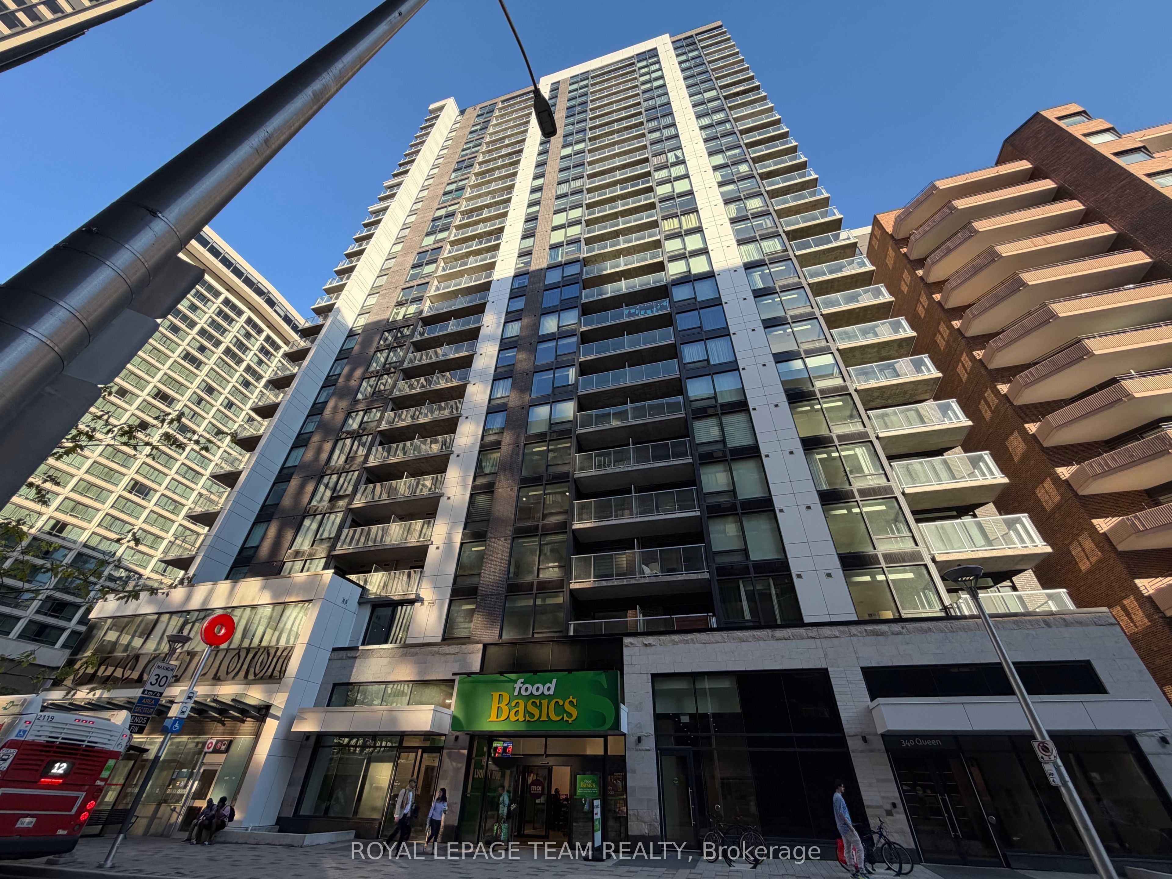 340 Queen Street 2402, Ottawa Centre, ON K1R 0G1 photo 5