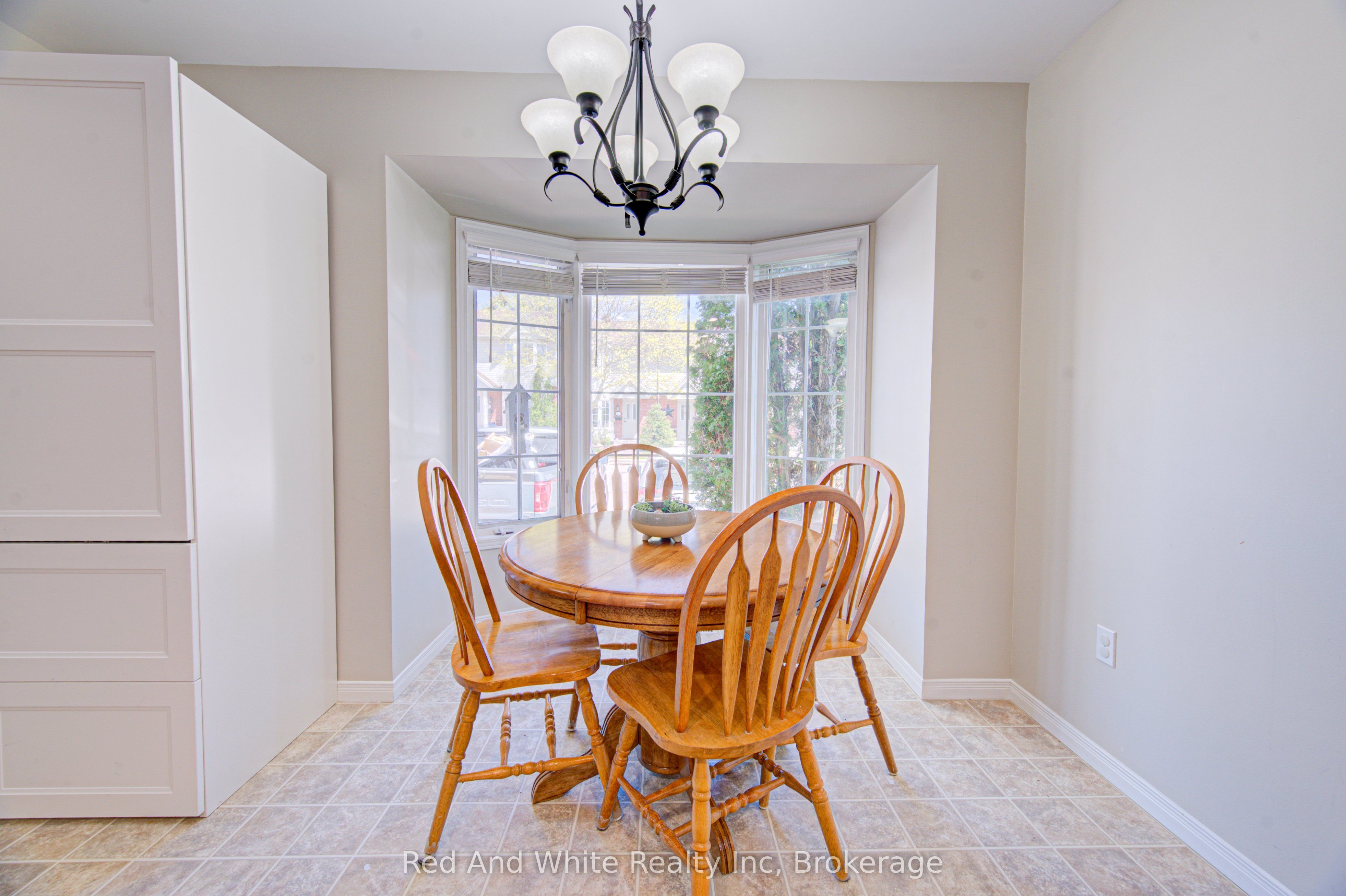 235 Saginaw Parkway 74, Cambridge, ON N1T 1X4 photo 5
