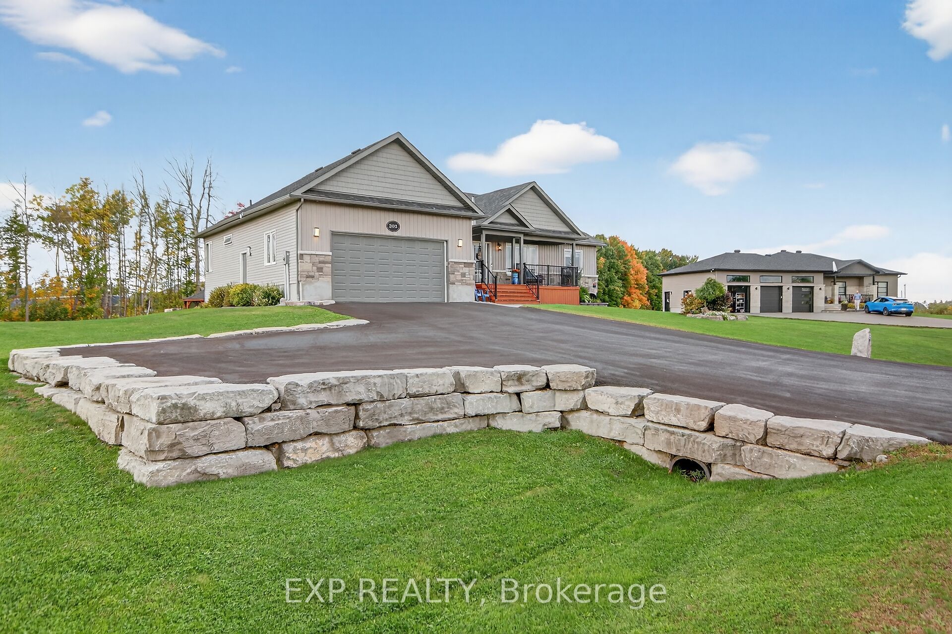 305 Moore Crescent, North Grenville, ON K0G 1J0 photo 2