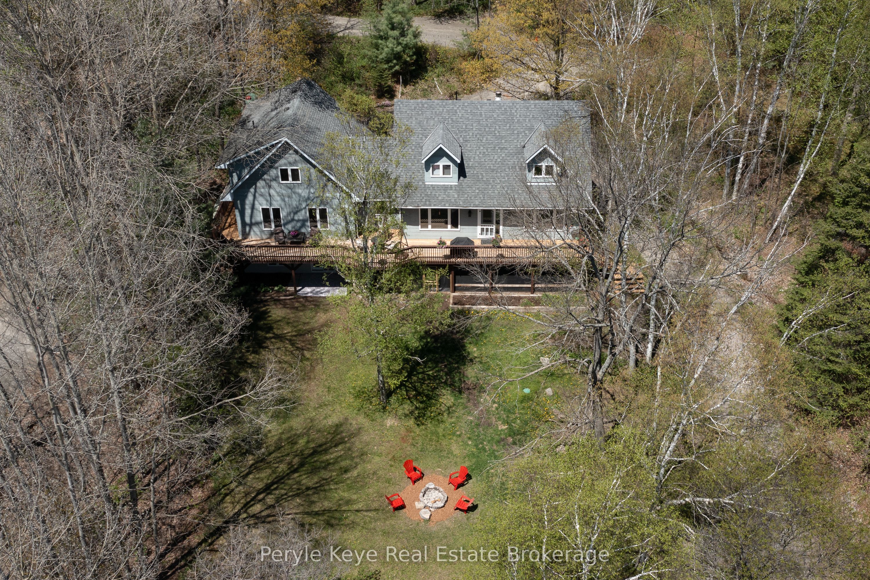 1042 Hillside Crescent, Lake of Bays, ON P1H 2J6