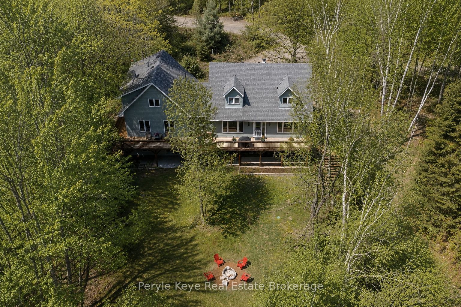 1042 Hillside Crescent, Lake of Bays, ON P1H 2J6 photo 2