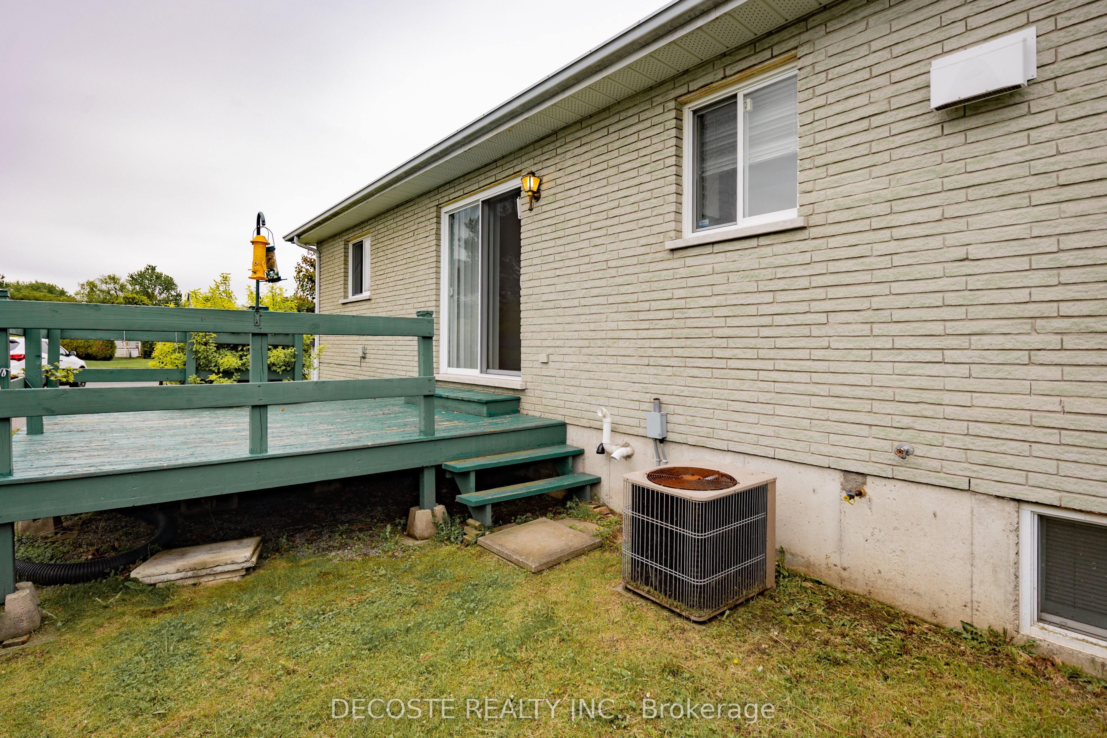 51 Sandfield Avenue N, North Glengarry, ON K0C 1A0 photo 3