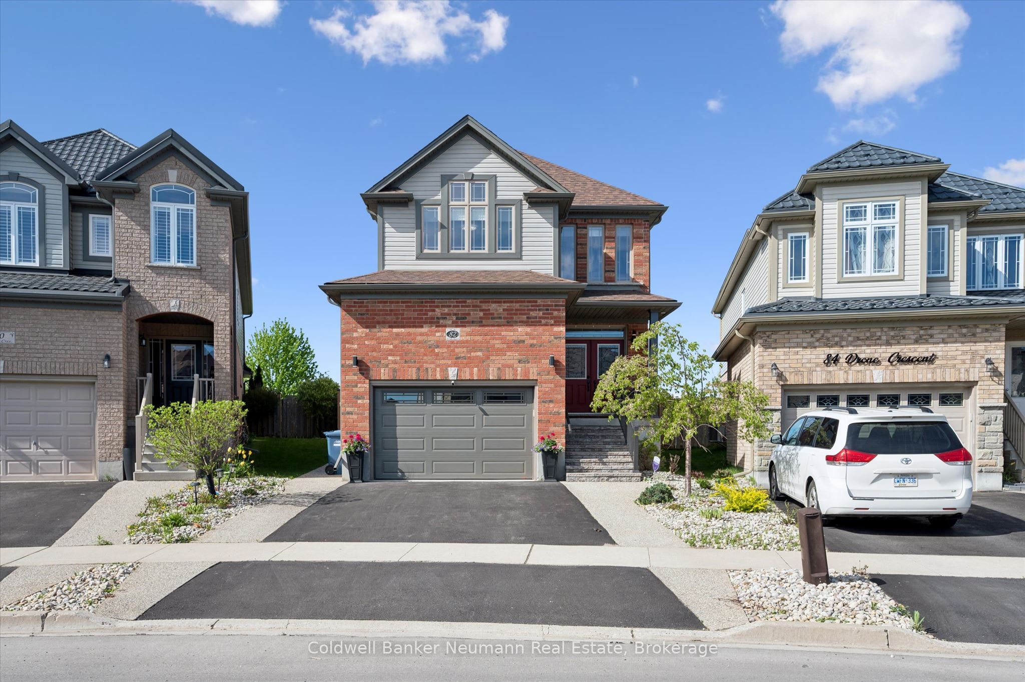 82 Drone Crescent, Guelph, ON N1K 0C2 photo 3