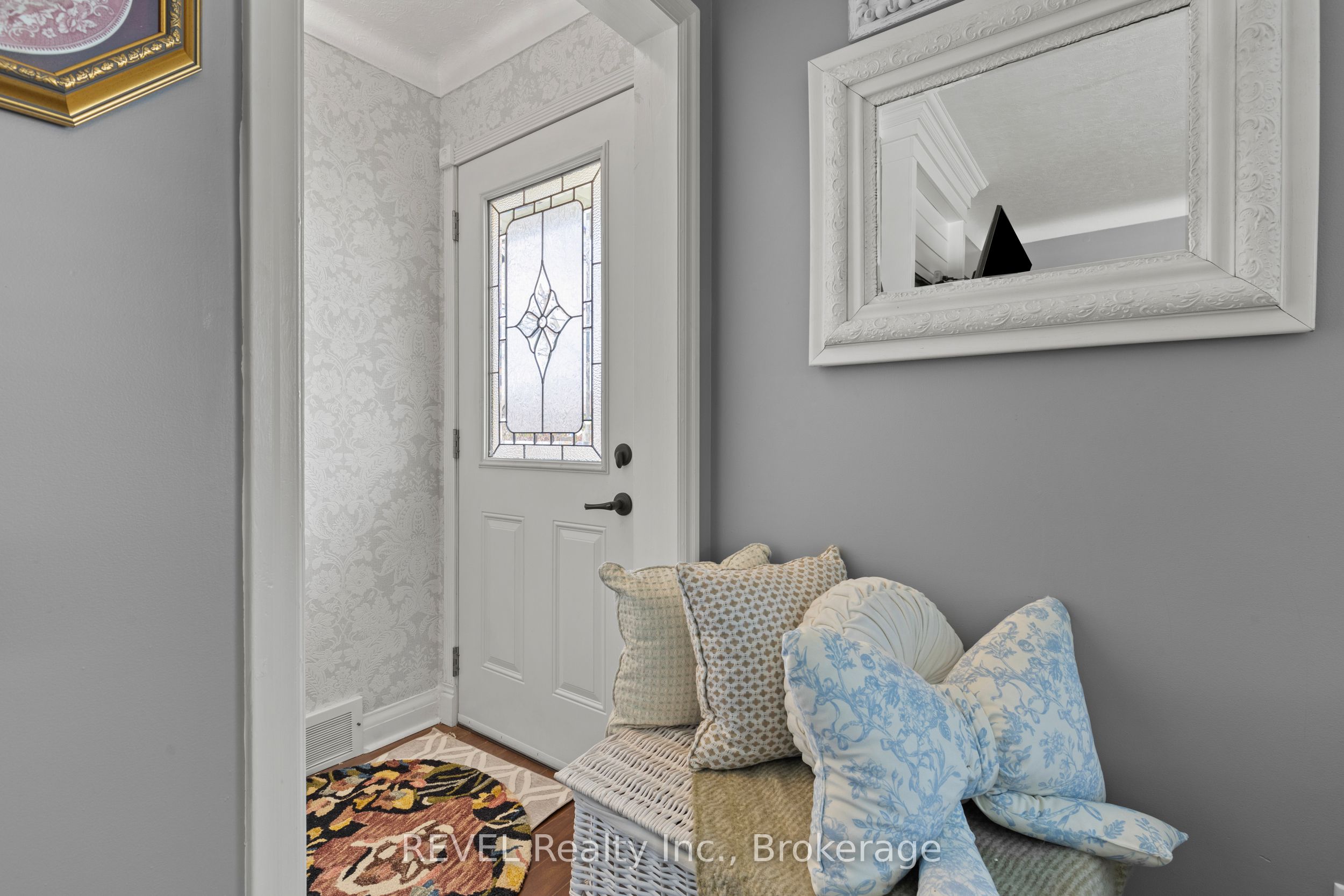 41 Rose Avenue, Thorold, ON L2V 3C7 photo 5