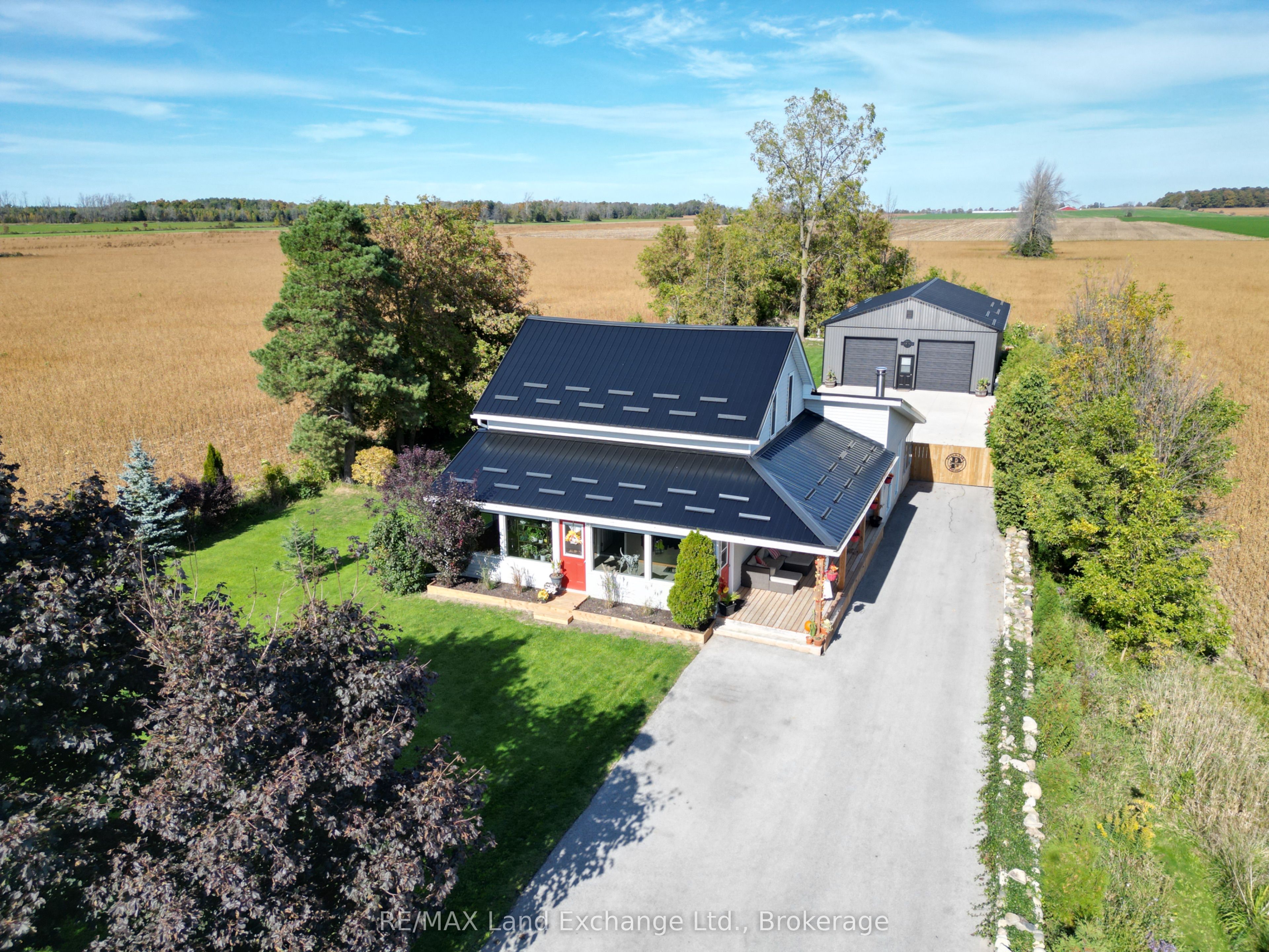 1676 BRUCE-SAUGEEN Townline, Saugeen Shores, ON N0H 2C5 photo 2