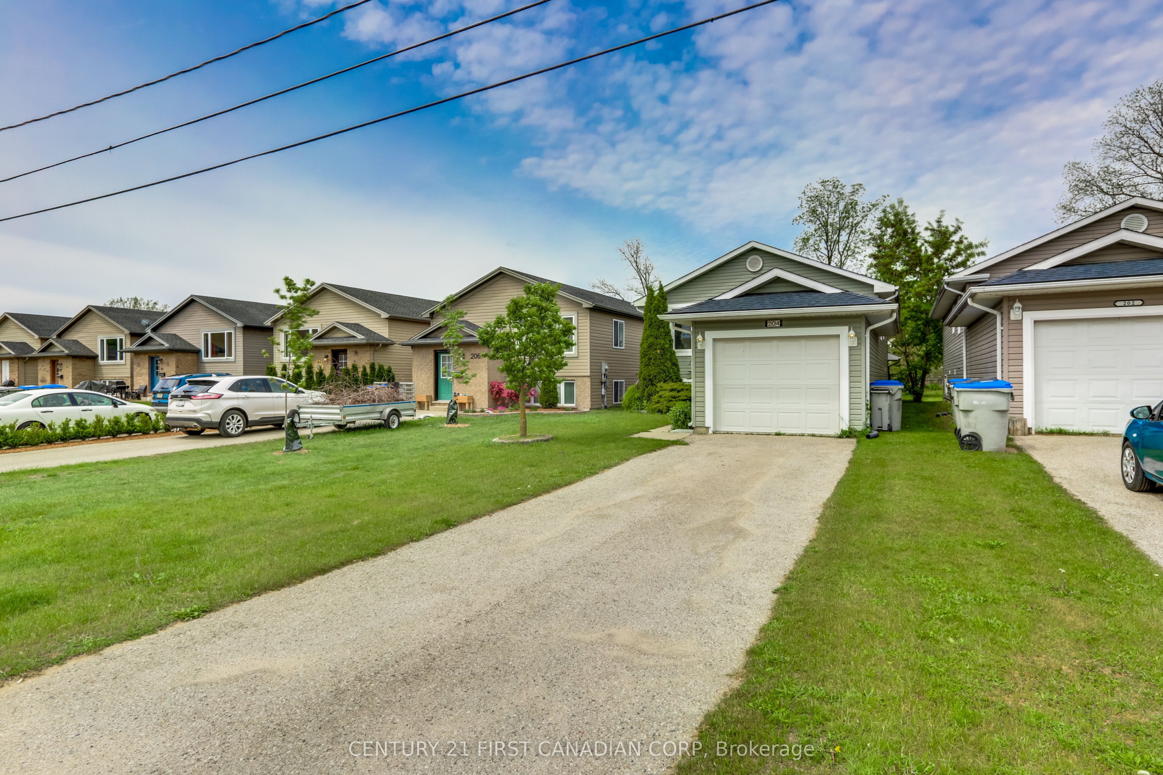 204 Ewart Street, Strathroy-Caradoc, ON N7G 4G6 photo 4