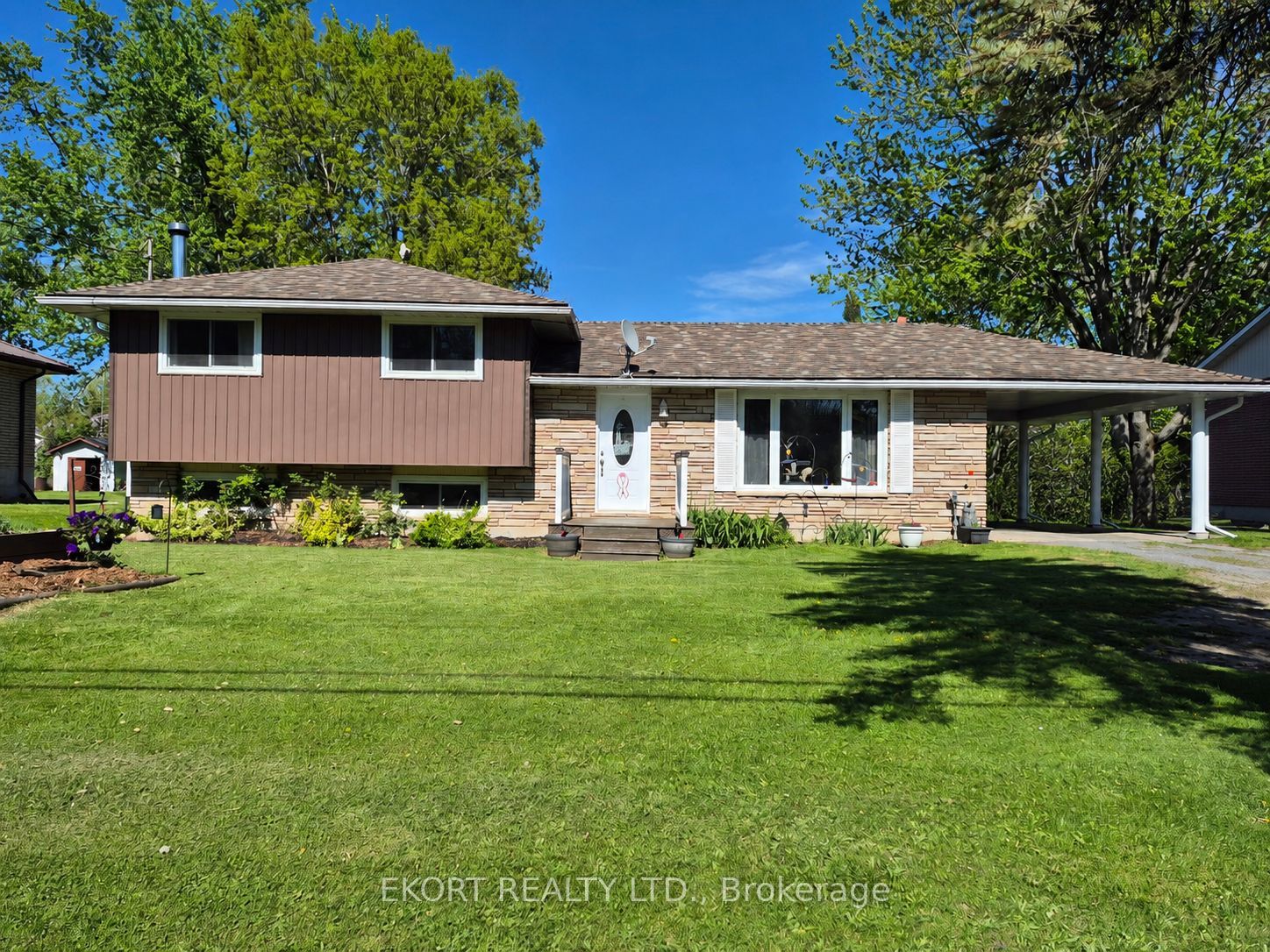 2328 Wallbridge-Loy Road, Quinte West, ON K0K 2B0