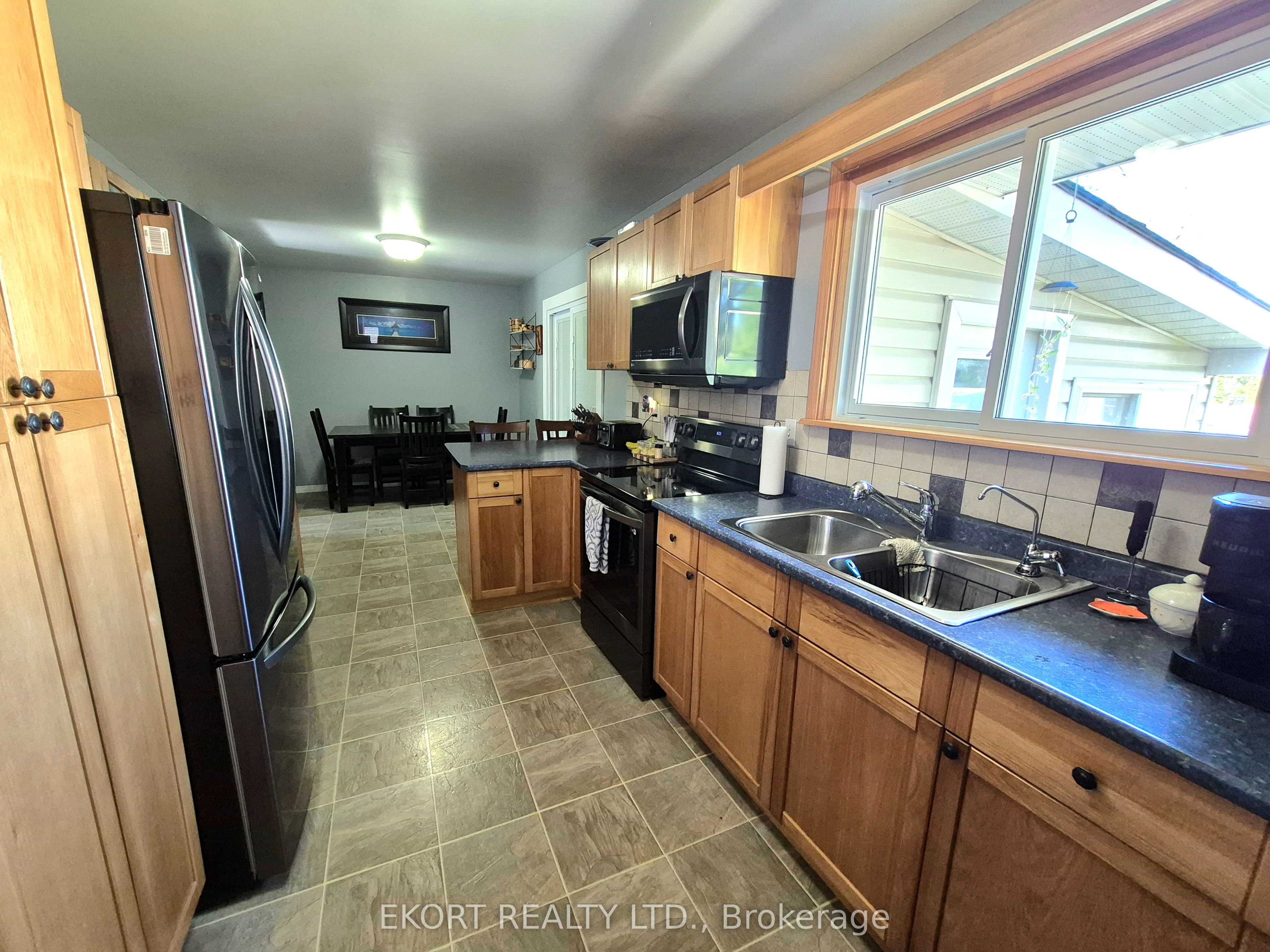 2328 Wallbridge-Loy Road, Quinte West, ON K0K 2B0 photo 3