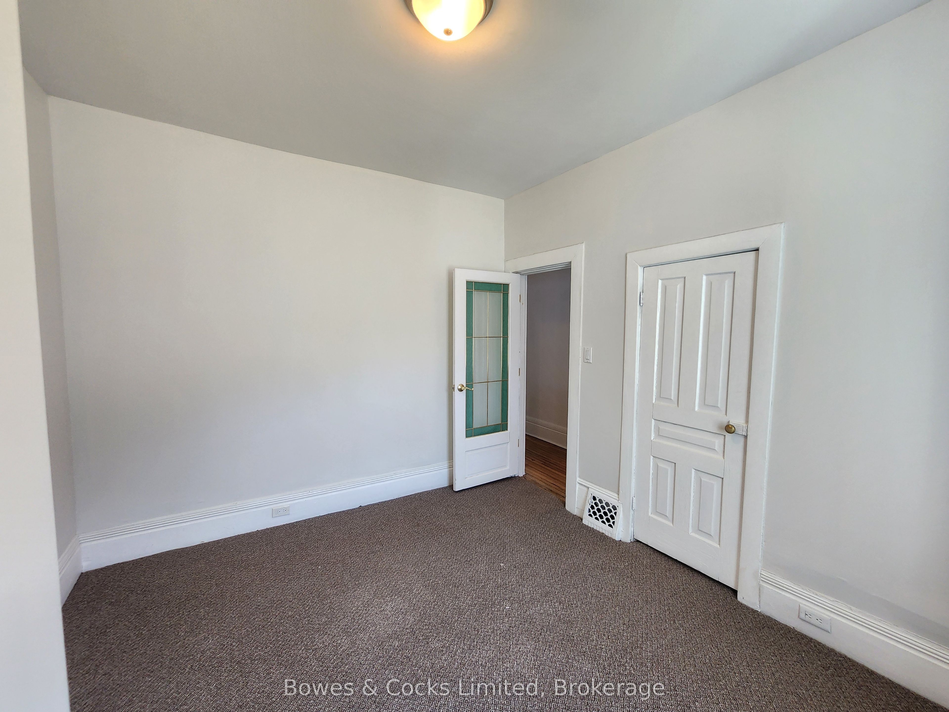 124 Maple Avenue, Dysart et al, ON K0M 1S0 photo 4