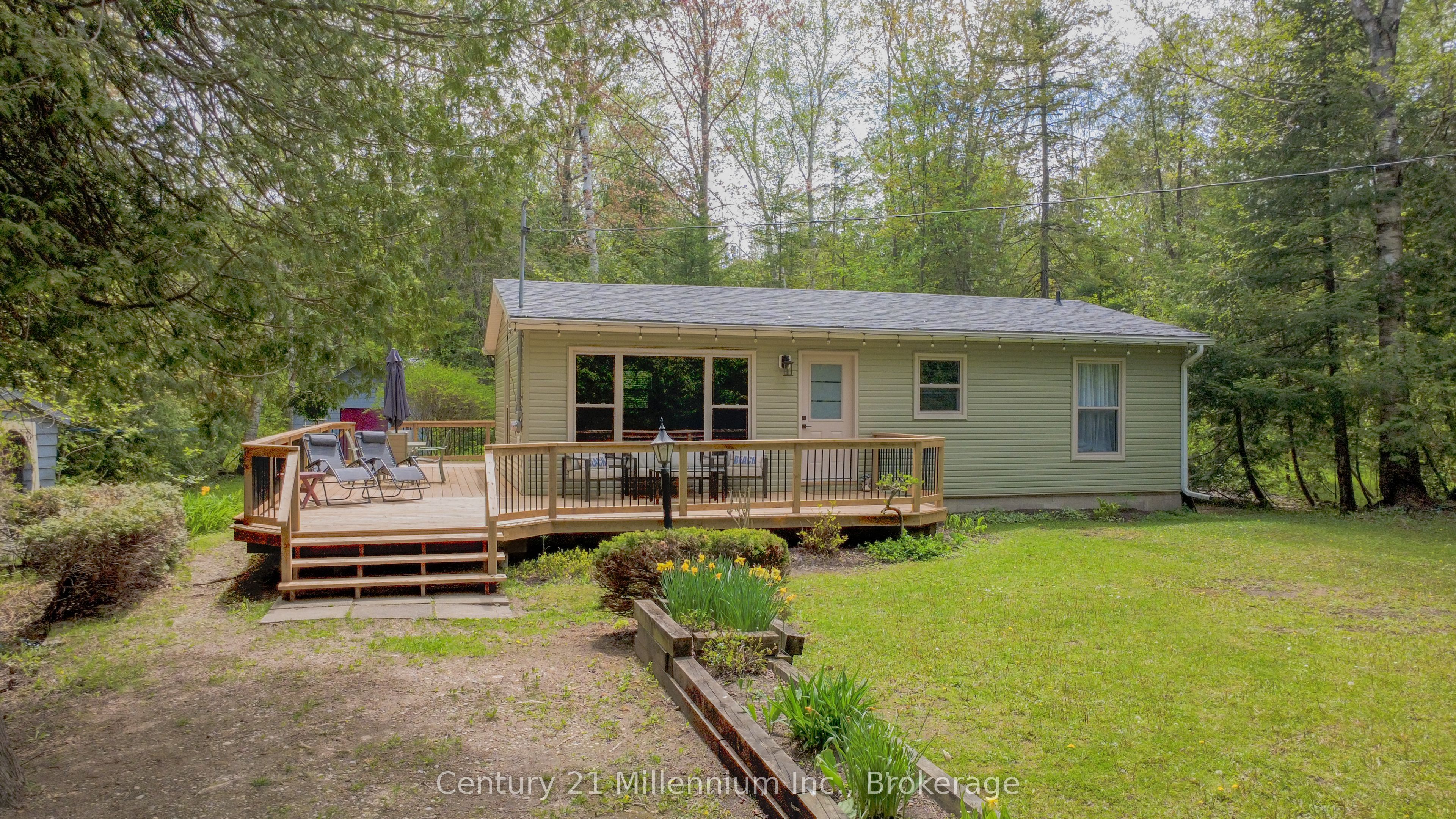 28 Jay Street, Saugeen Shores, ON N0H 2C5