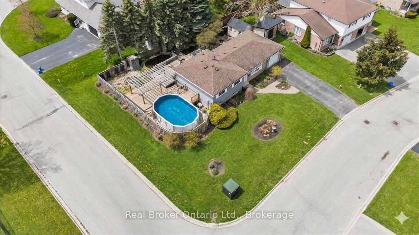 109 Miller Crescent, Minto, ON N0G 2P0 photo 2