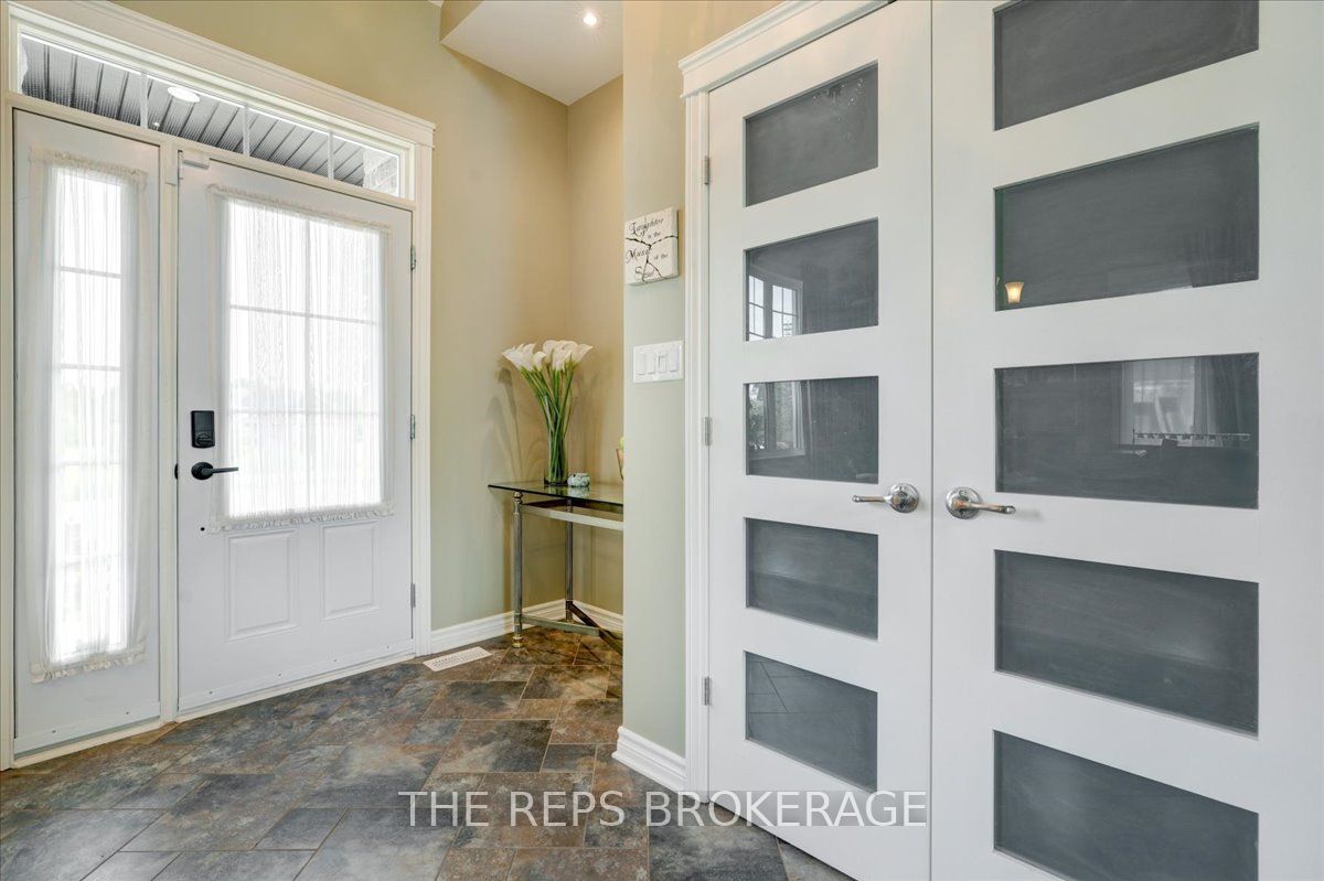 206 Country Lane Drive S, Beckwith, ON K7C 3P2 photo 5
