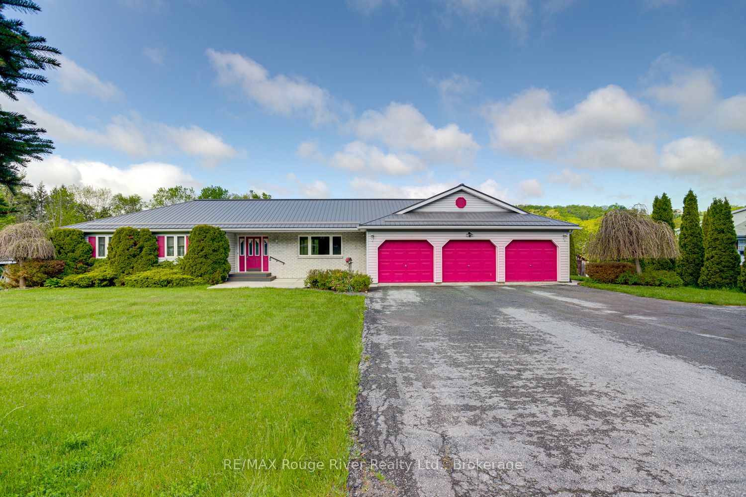 3360 Burnham Street N, Hamilton Township, ON K9A 0N8