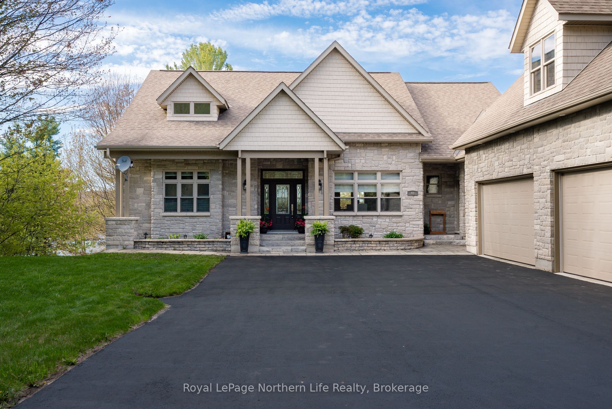 40 Pargeter Drive, East Ferris, ON P0H 1B0 photo 2