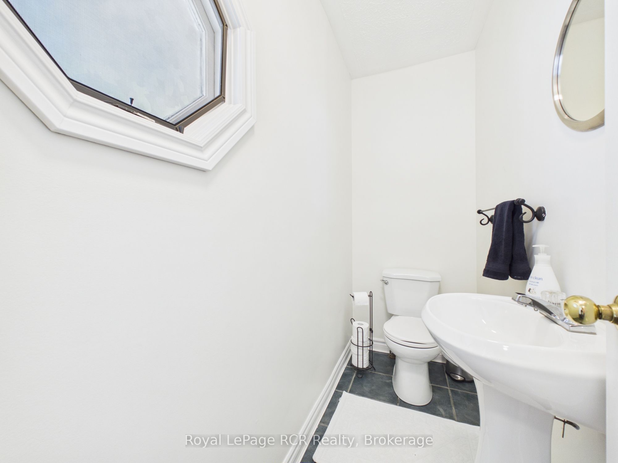 74 Grenville Street N, Saugeen Shores, ON N0H 2L0 photo 5
