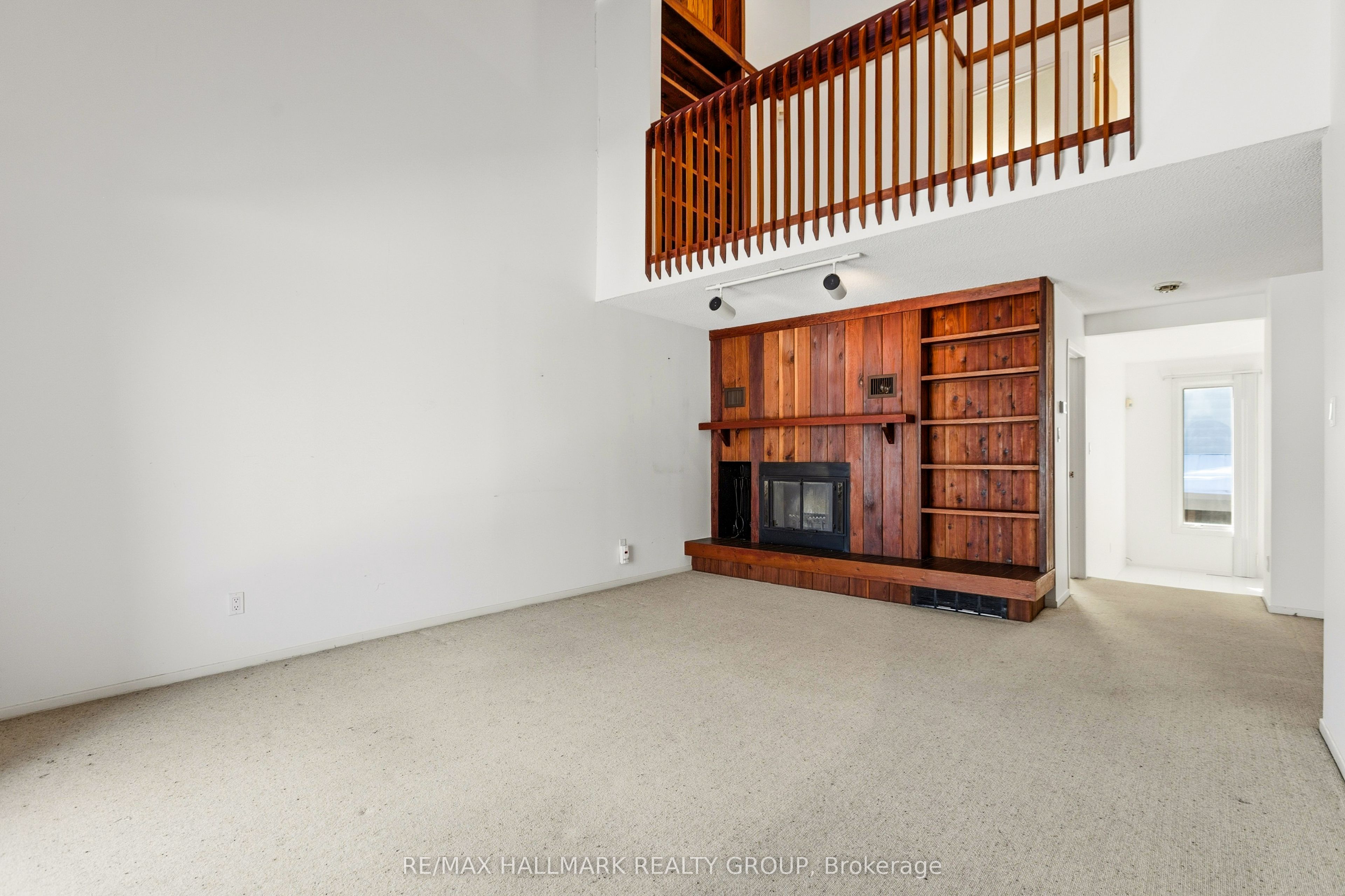 500 Foxview Place, Manor Park - Cardinal Glen and Area, ON K1K 4C4 photo 5