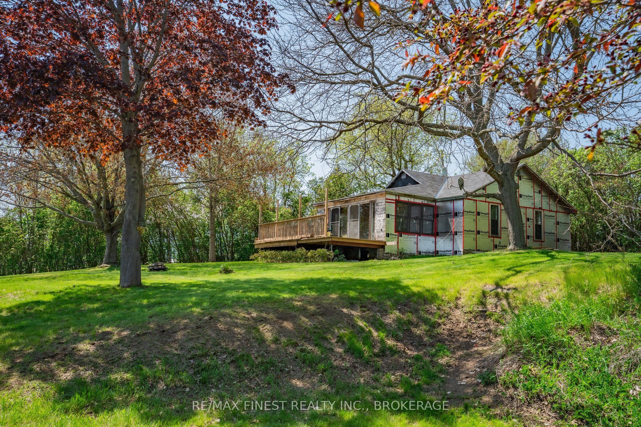 141 River Road, Front of Leeds & Seeleys Bay, ON K0E 1L0