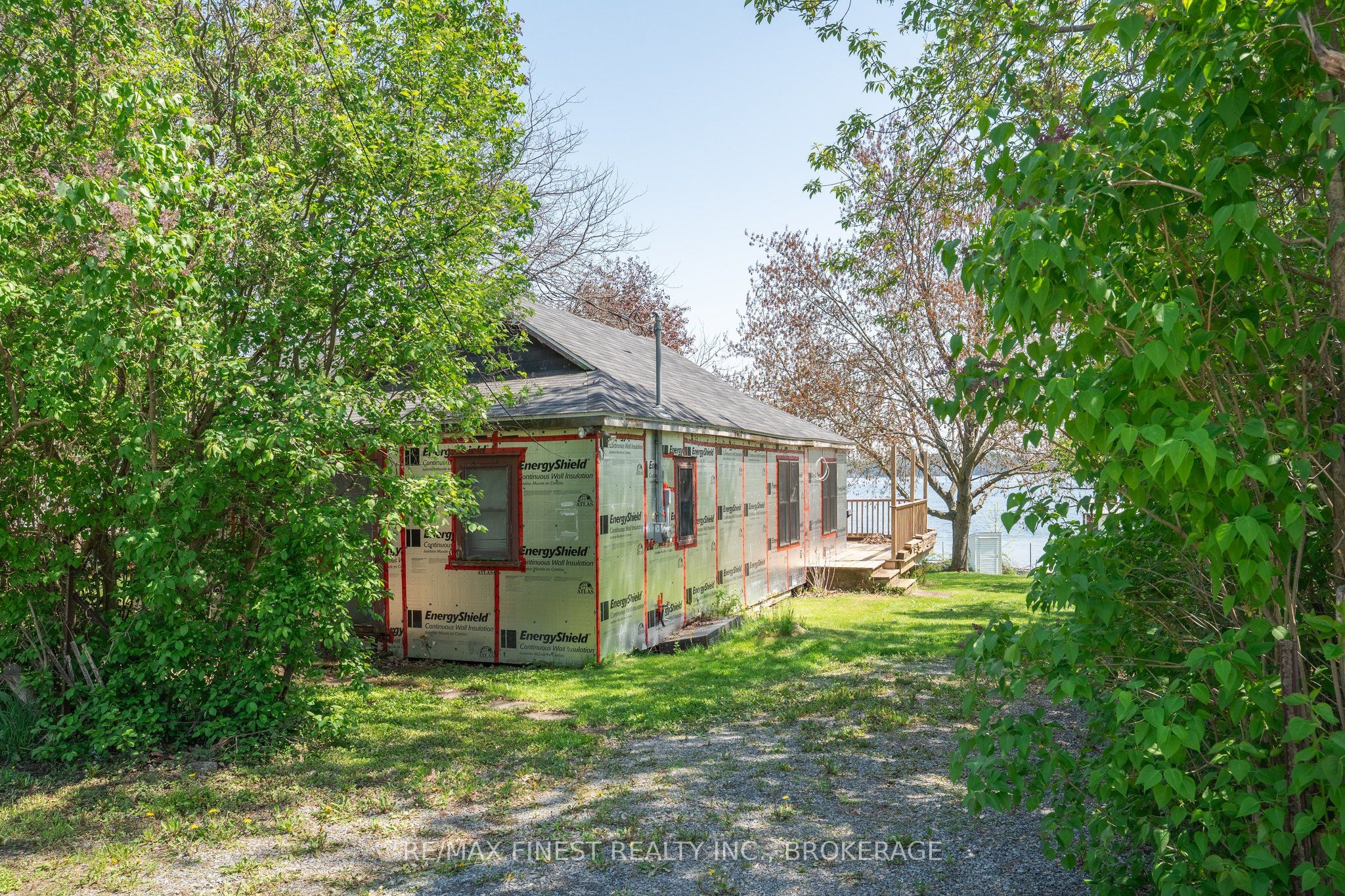 141 River Road, Front of Leeds & Seeleys Bay, ON K0E 1L0 photo 5