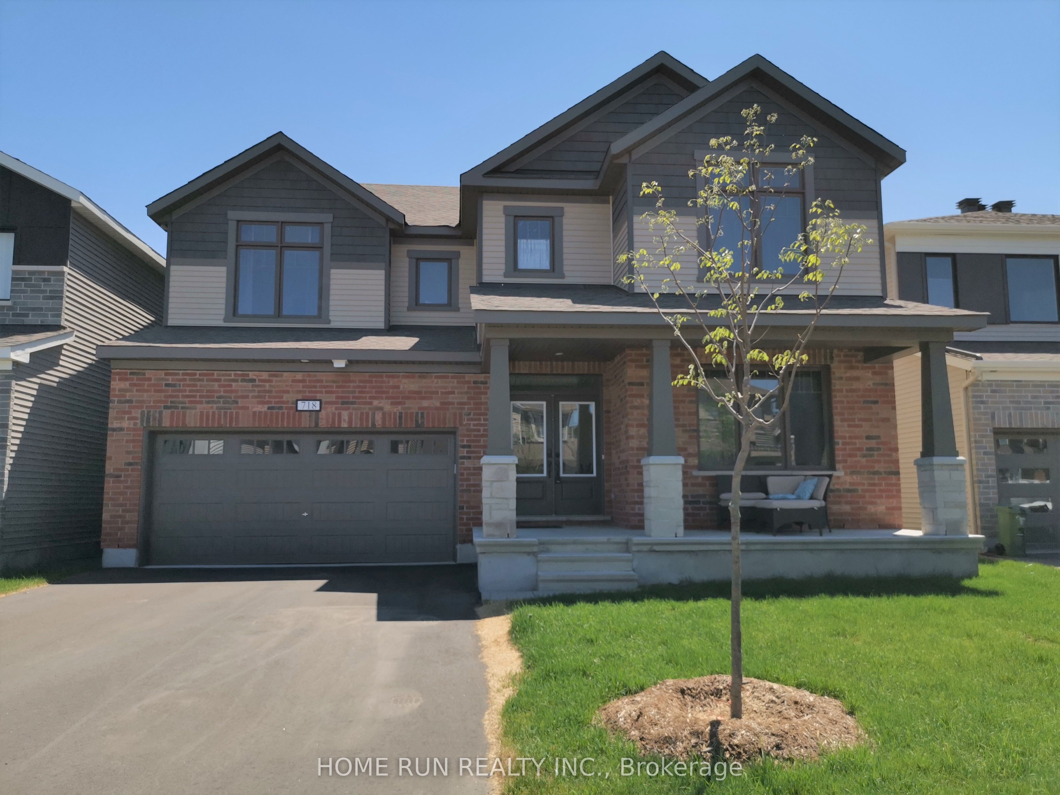 718 Brittanic Road, Kanata, ON K2V 0N7