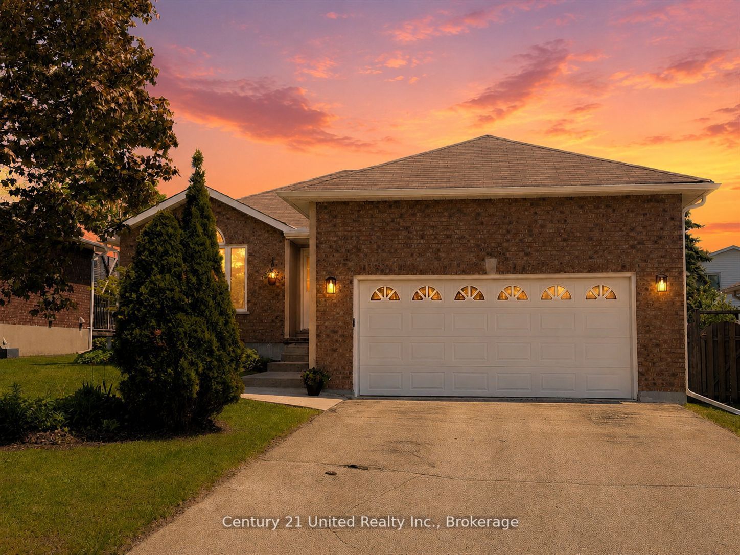 2225 Lorraine Drive, Peterborough, ON K9L 1Y6