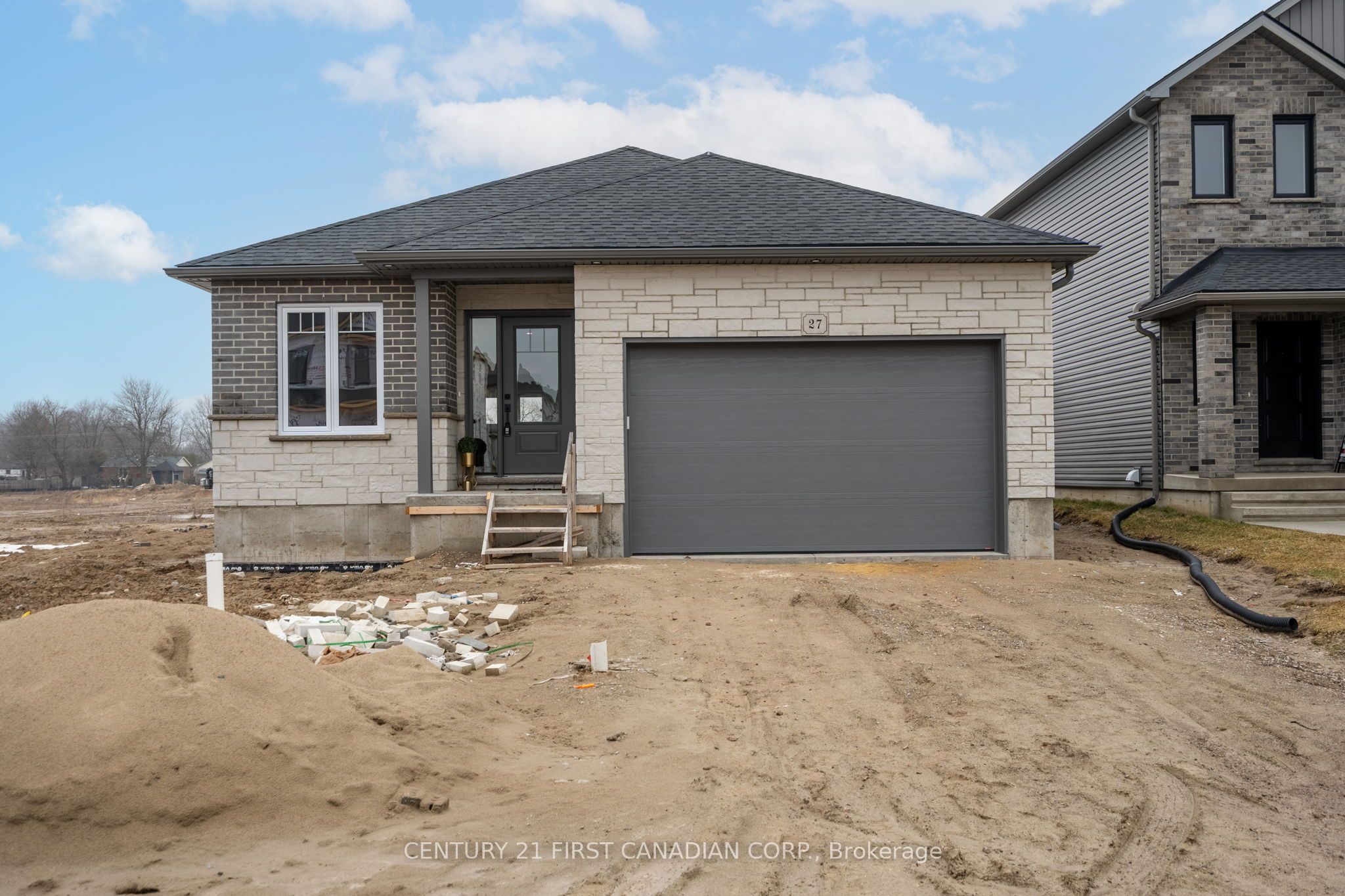 125 Addison Avenue, Lucan Biddulph, ON N0M 2J0 photo 3
