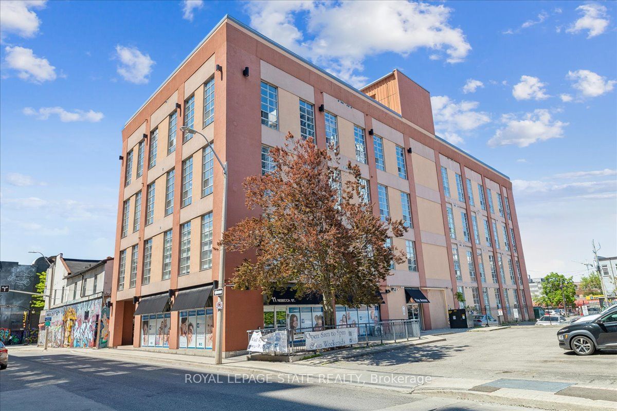 11 Rebecca Street 105, Hamilton, ON L8R 3H7