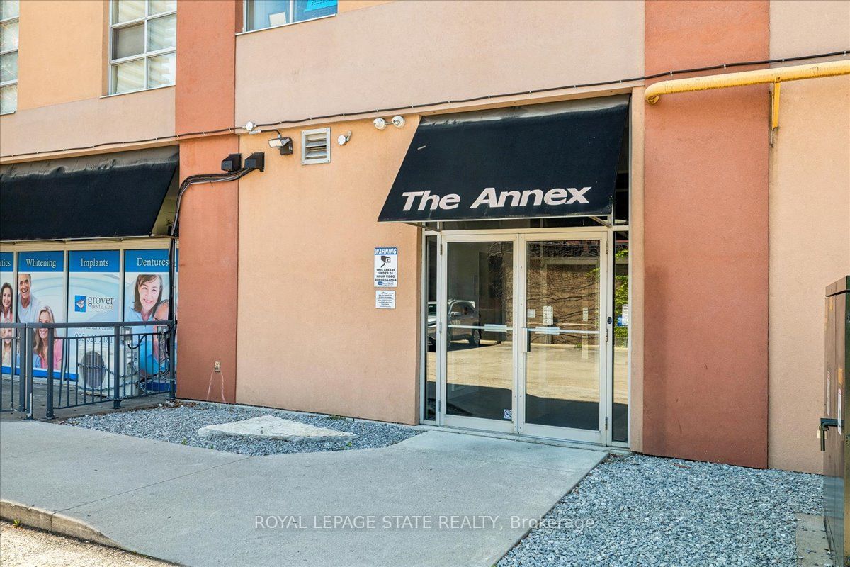 11 Rebecca Street 105, Hamilton, ON L8R 3H7 photo 5