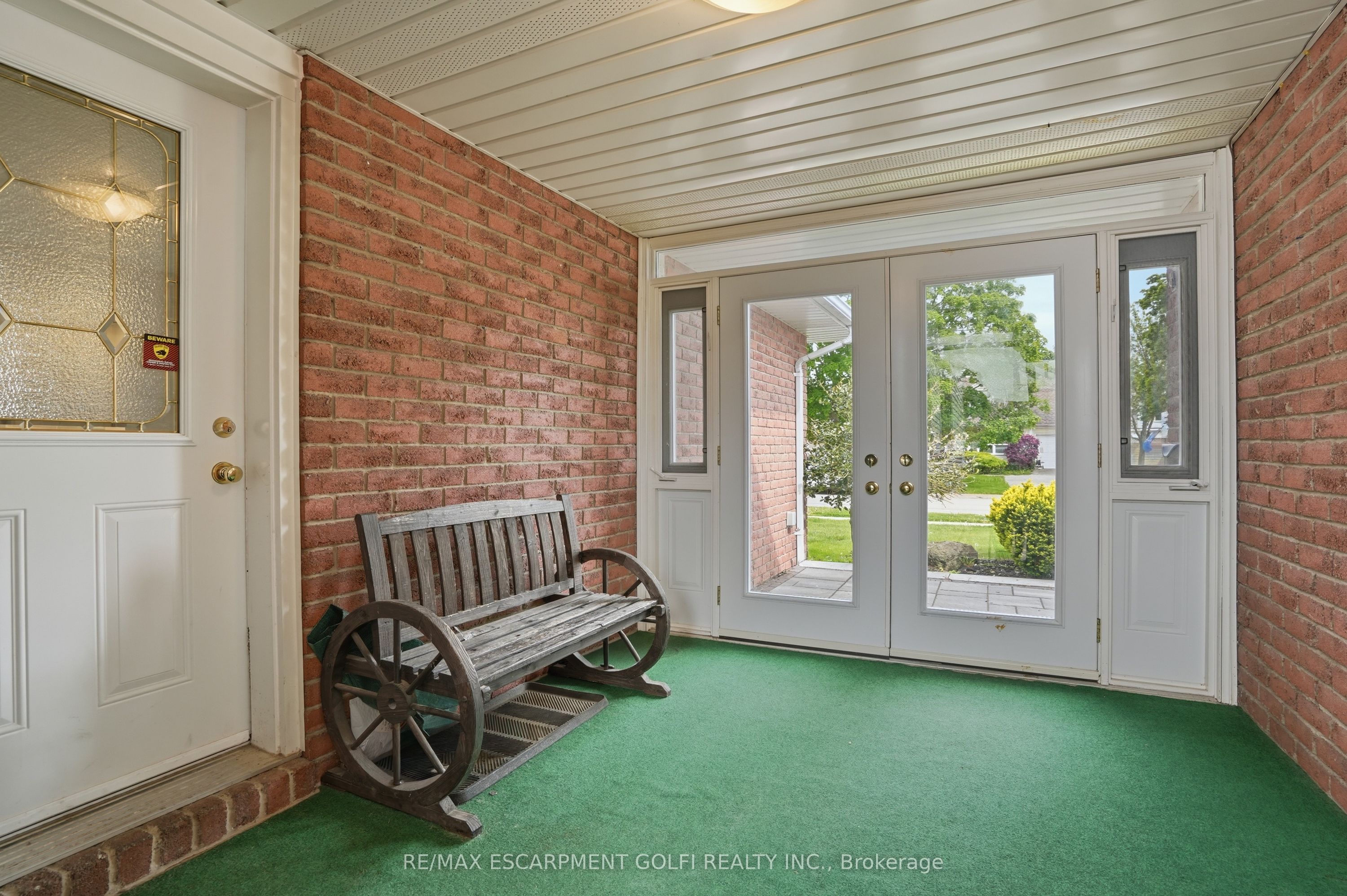 5062 FRIESEN Boulevard, Lincoln, ON L3J 0A6 photo 3