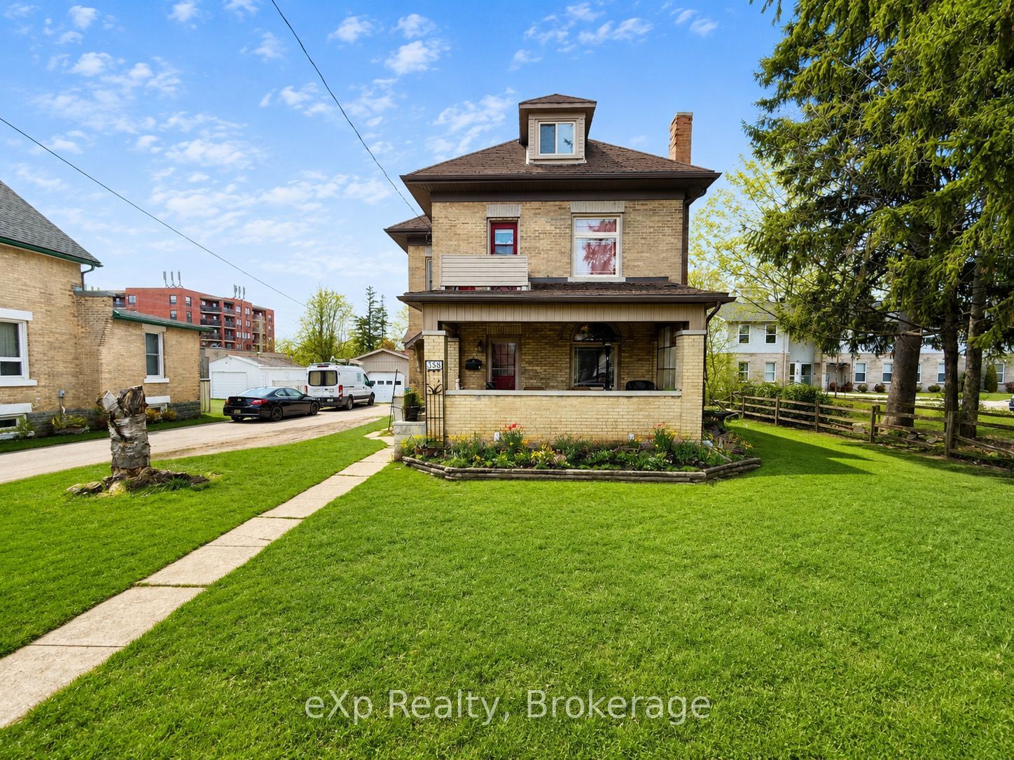 388 11TH Street, Hanover, ON N4N 1S5