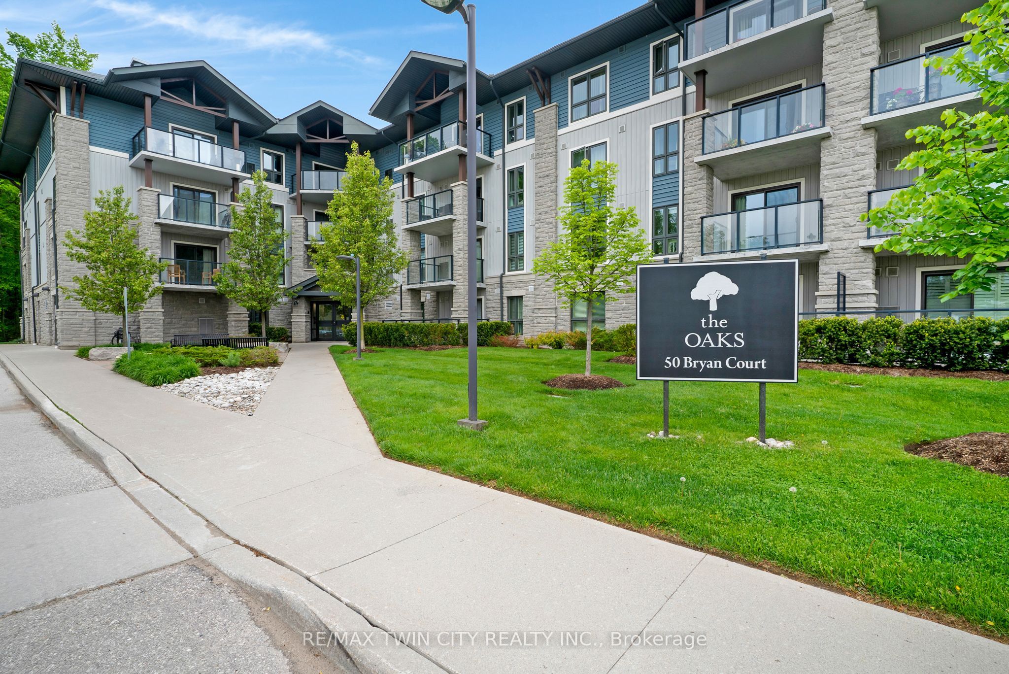 50 Bryan Court LL06, Kitchener, ON N2A 4N4