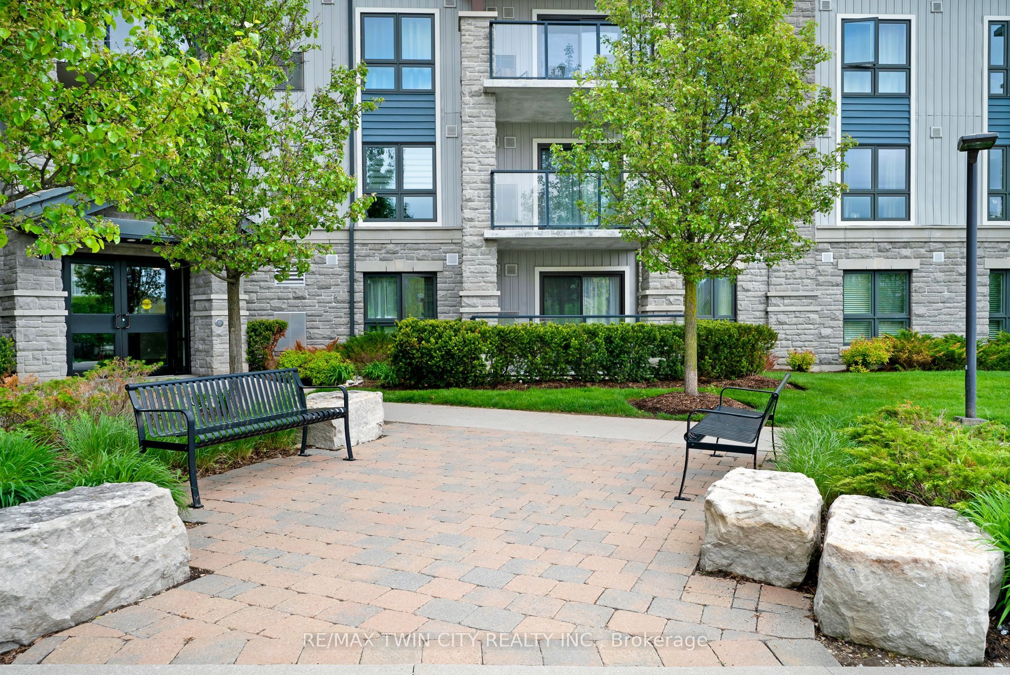 50 Bryan Court LL06, Kitchener, ON N2A 4N4 photo 2