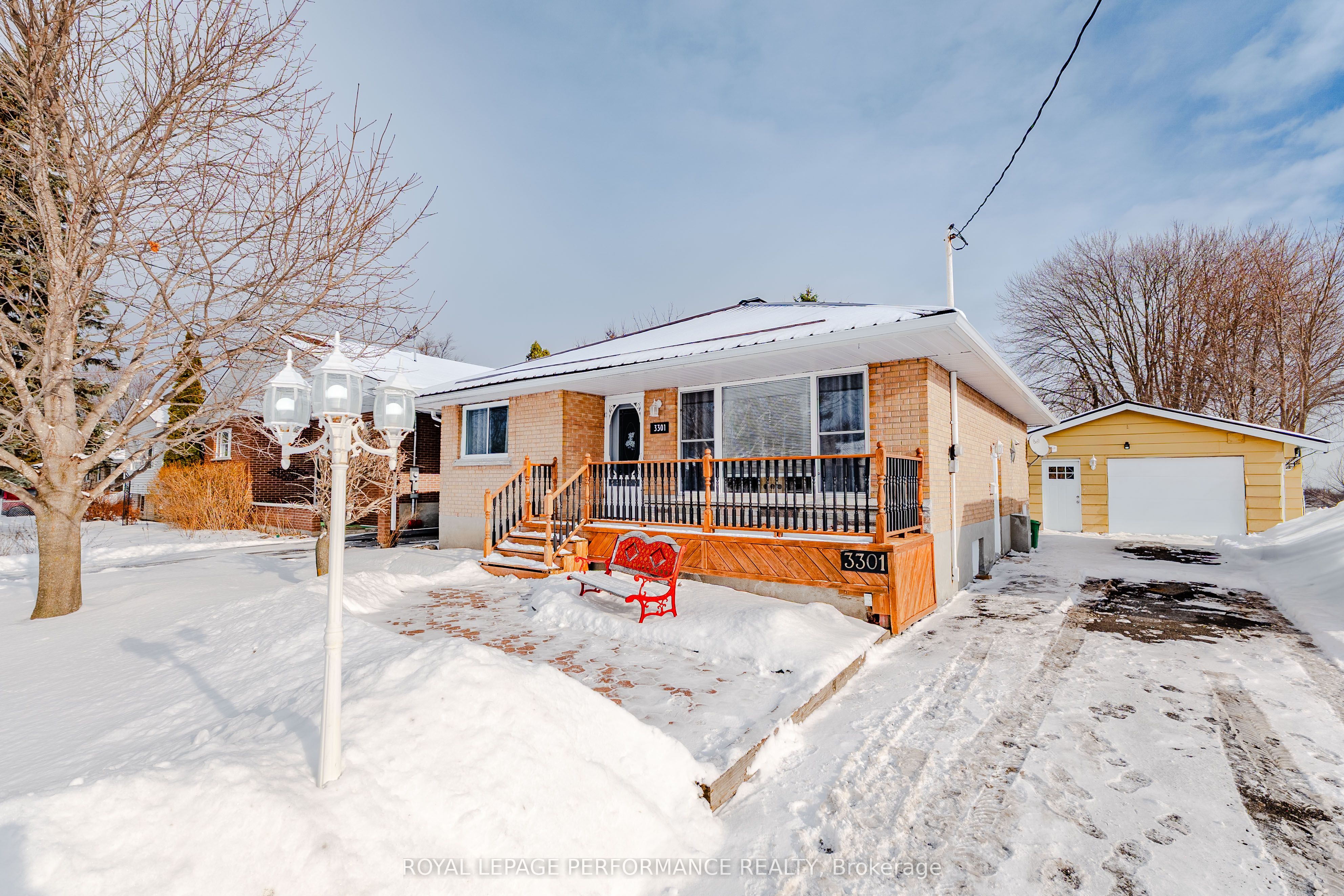 3301 Ross Avenue, Cornwall, ON K6K 1G3 photo 3