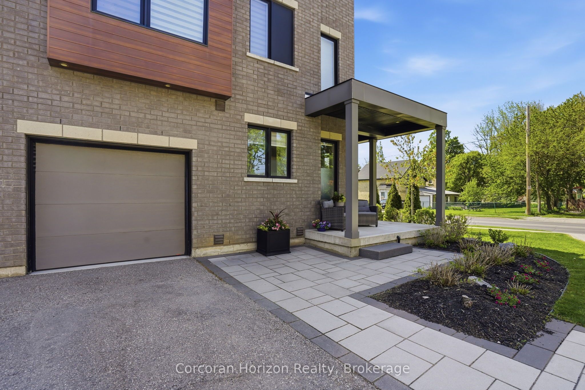 107 Concession Street 21, Cambridge, ON N1R 2H2 photo 3